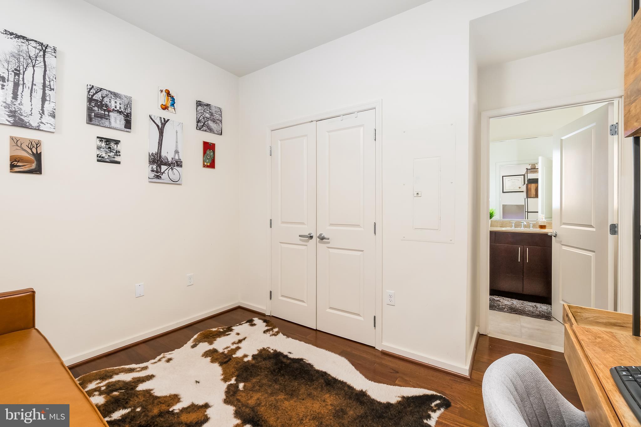 HYATTSVILLE TOWN CENTER - Residential Lease