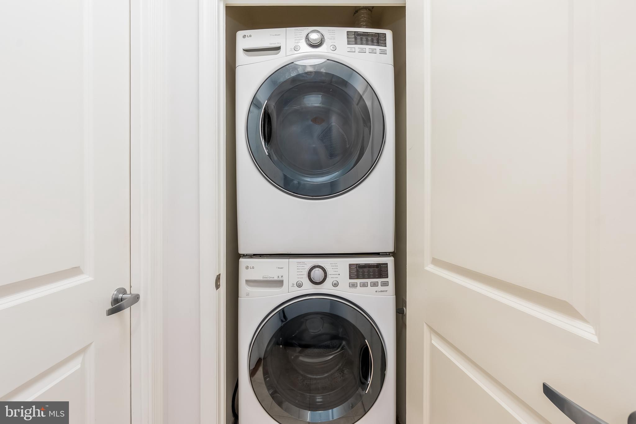 HYATTSVILLE TOWN CENTER - Residential Lease