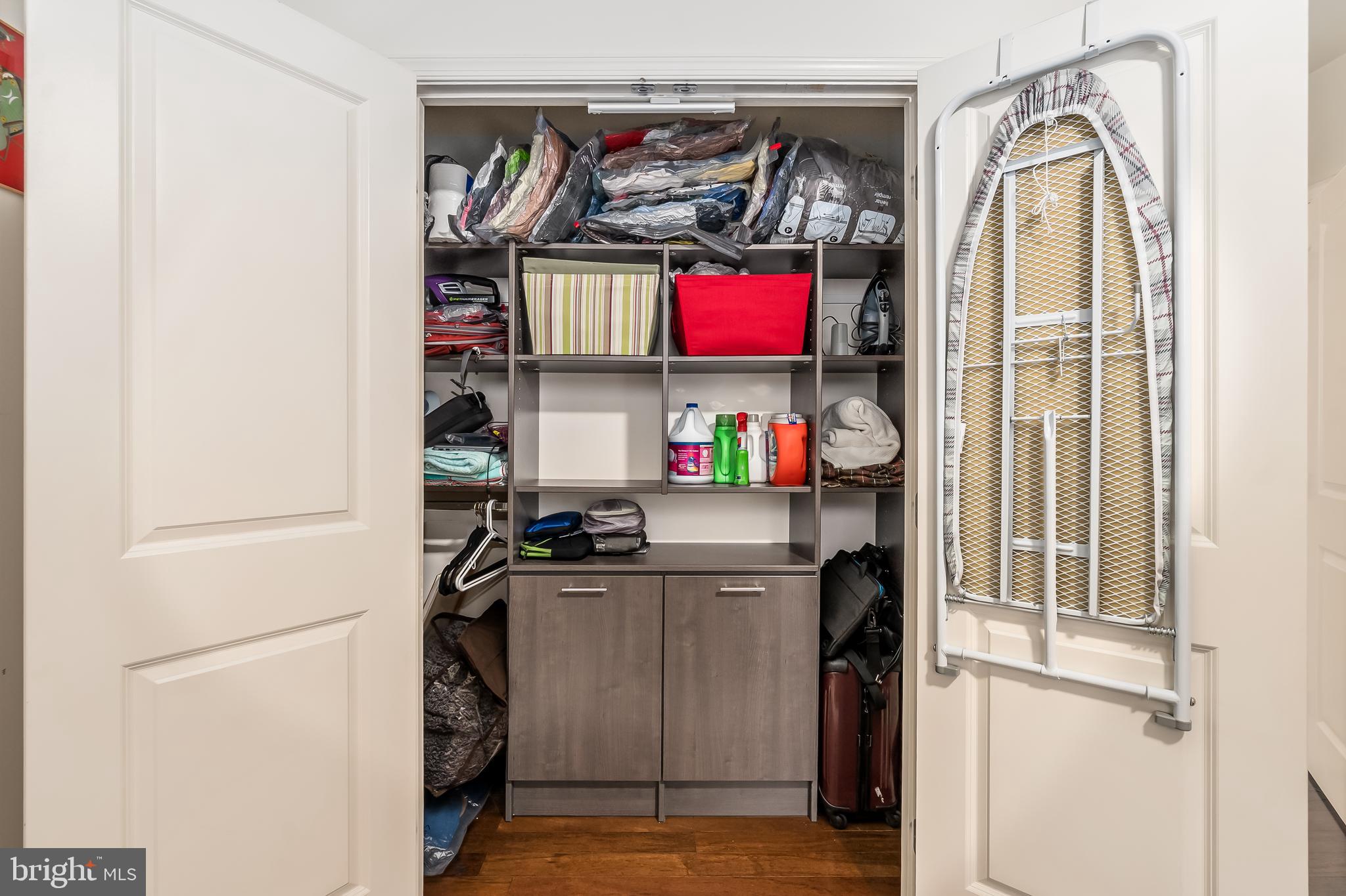 HYATTSVILLE TOWN CENTER - Residential Lease