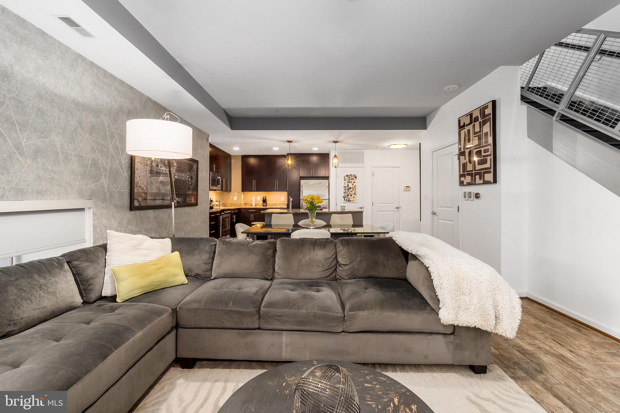 HYATTSVILLE TOWN CENTER - Residential Lease