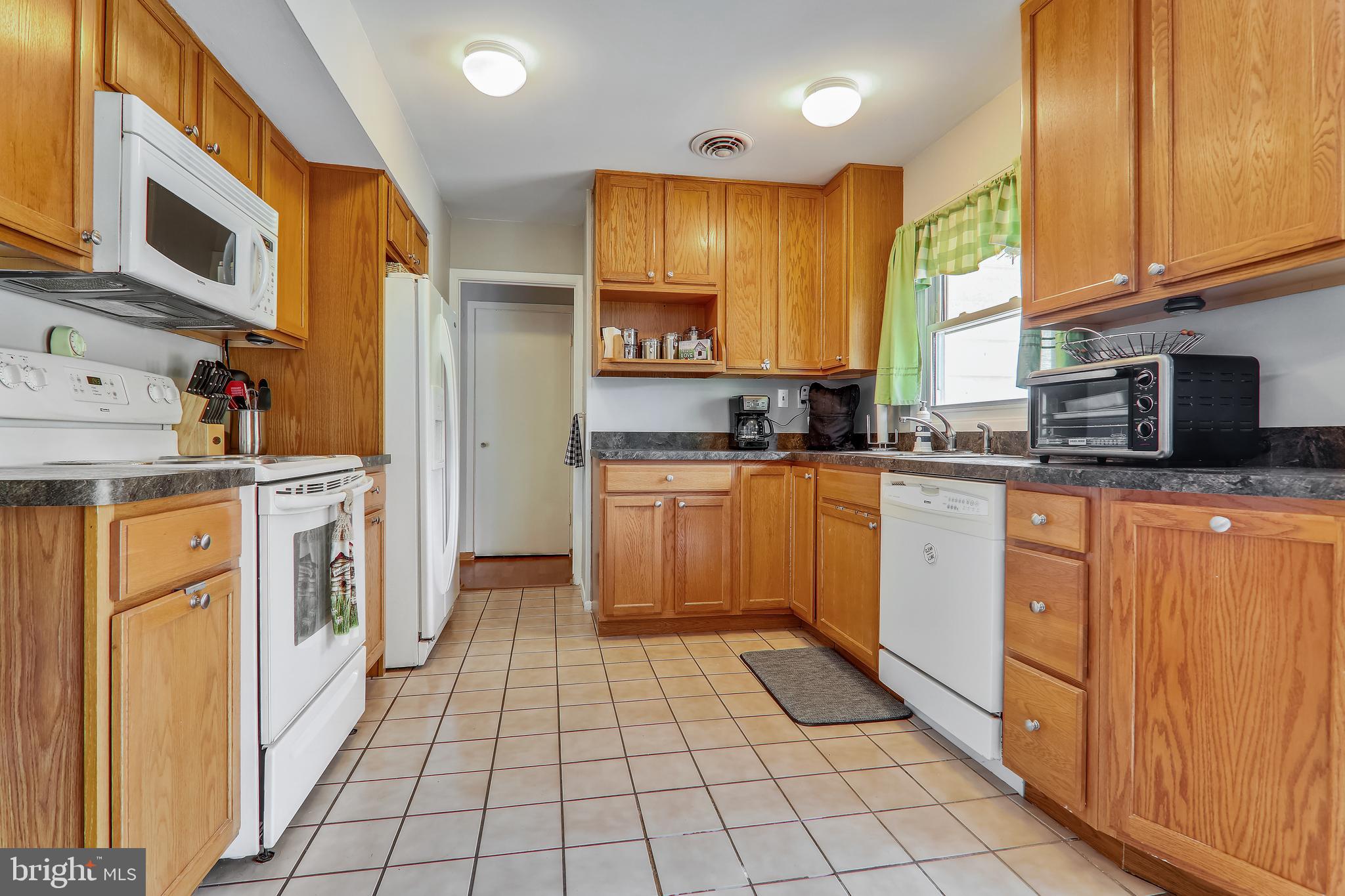 BUCKINGHAM AT BELAIR - Residential