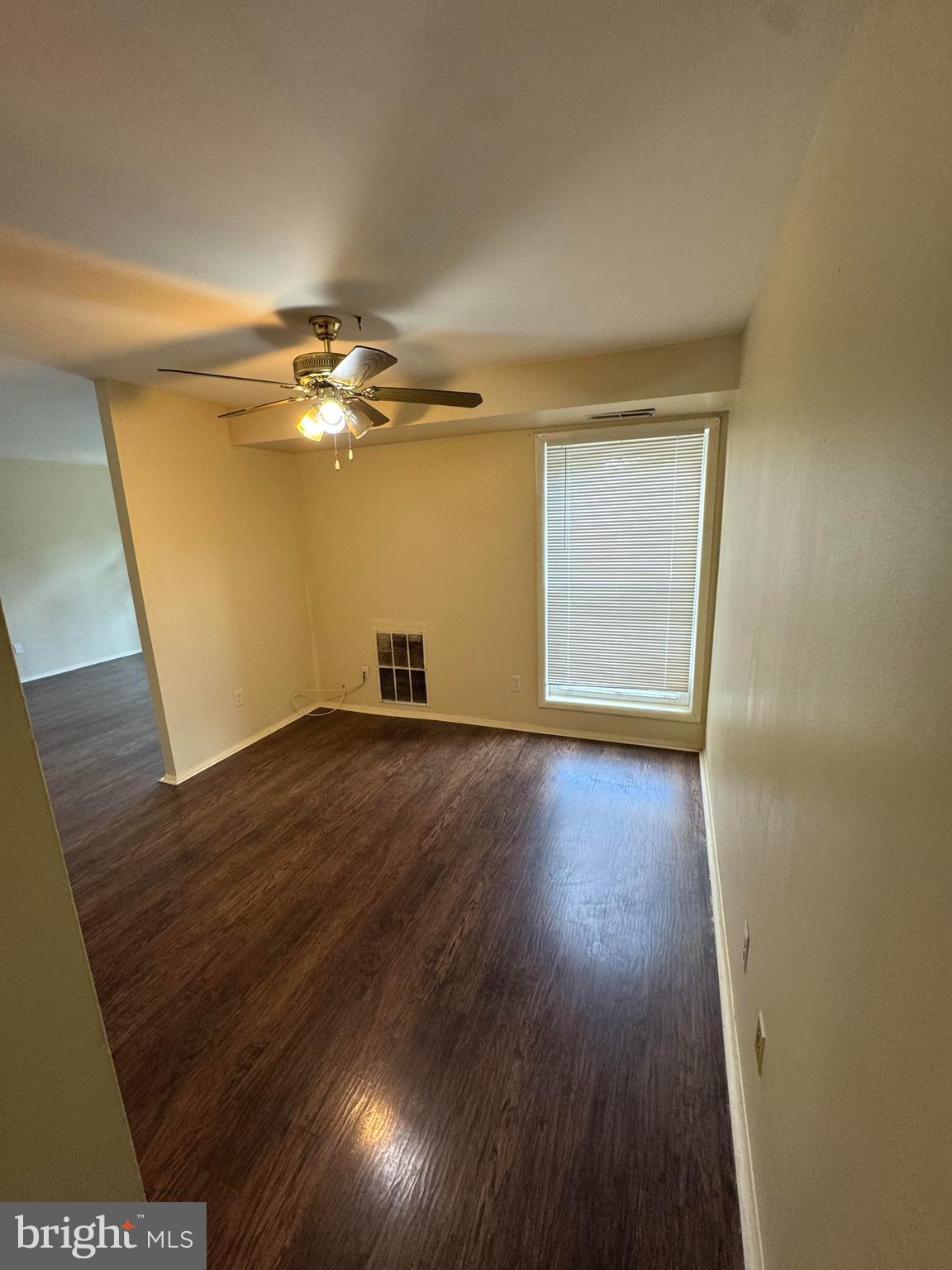 WALNUT GROVE - Residential Lease