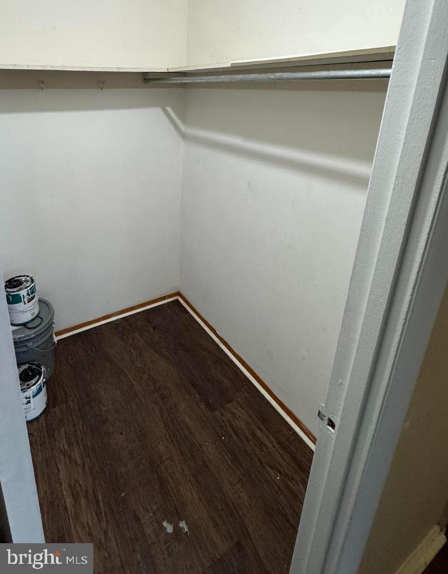 WALNUT GROVE - Residential Lease