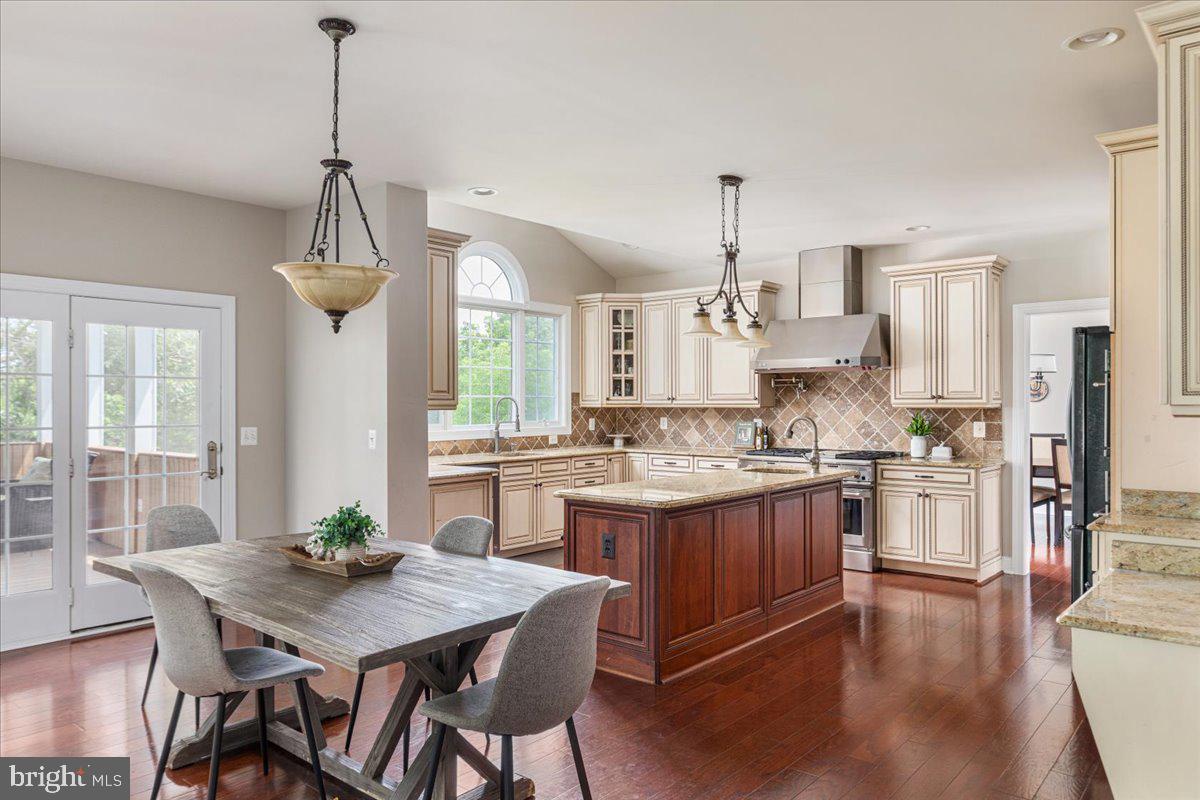 14562 STONEY CREEK COURT