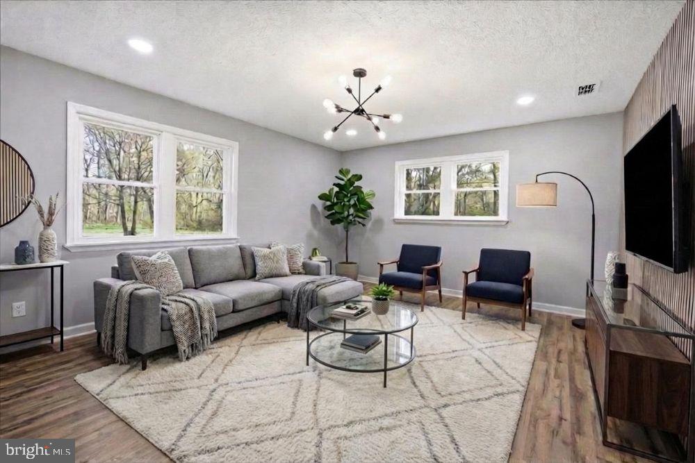 MERRY POINT ESTATES - Residential