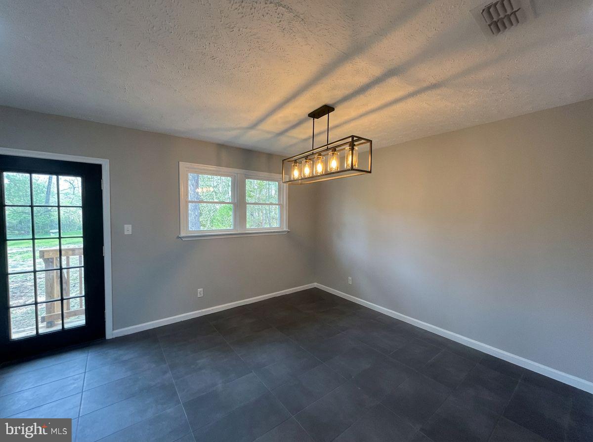 MERRY POINT ESTATES - Residential