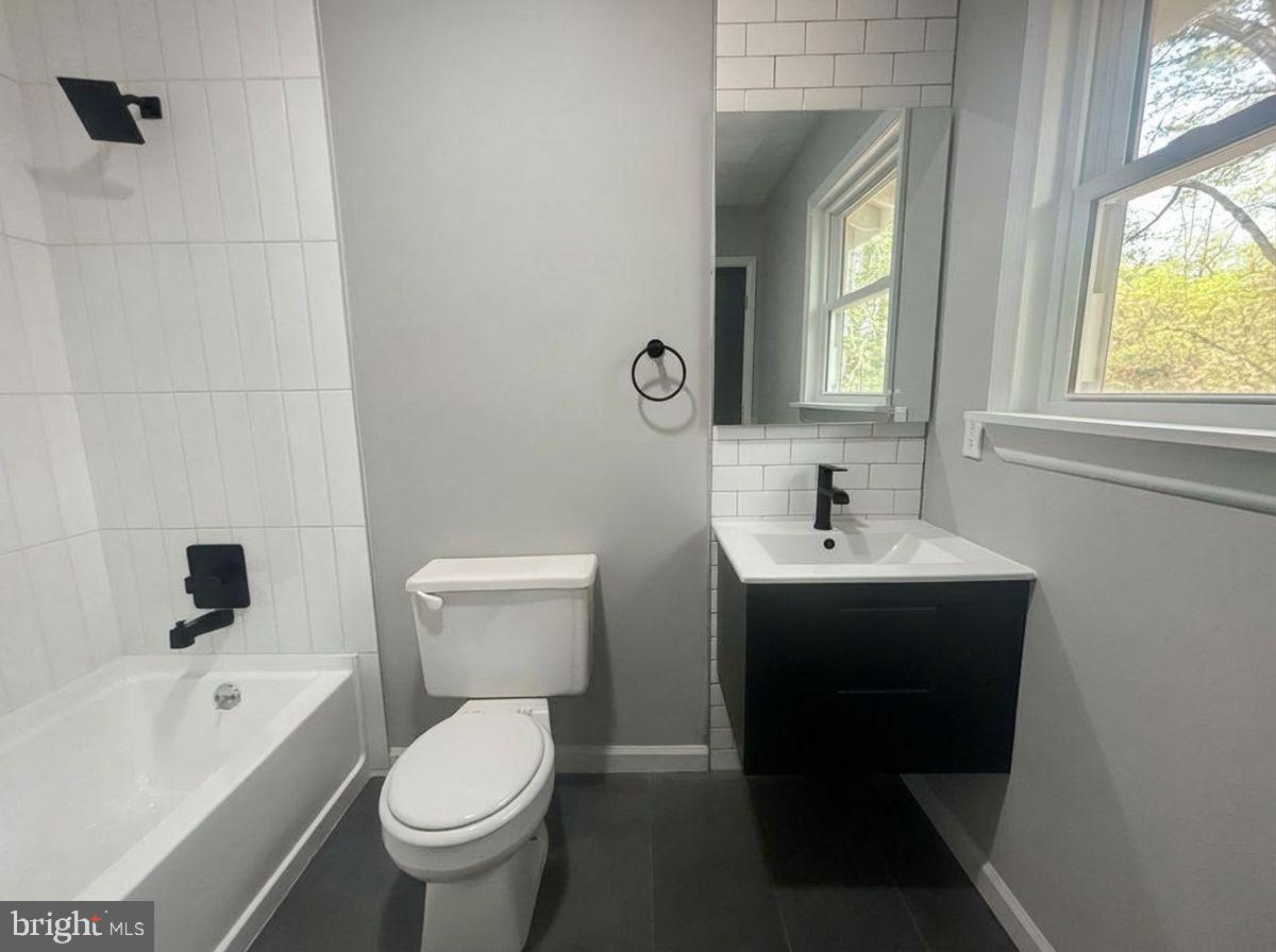 MERRY POINT ESTATES - Residential