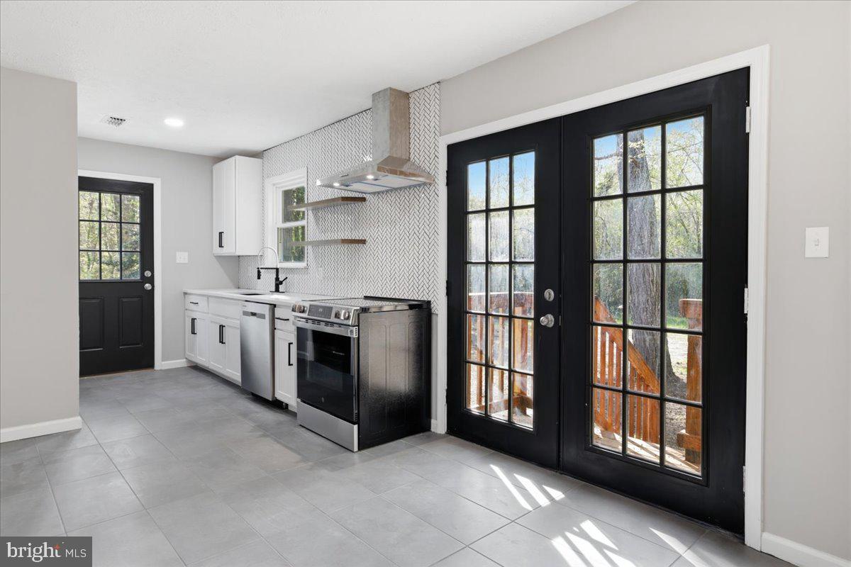 MERRY POINT ESTATES - Residential