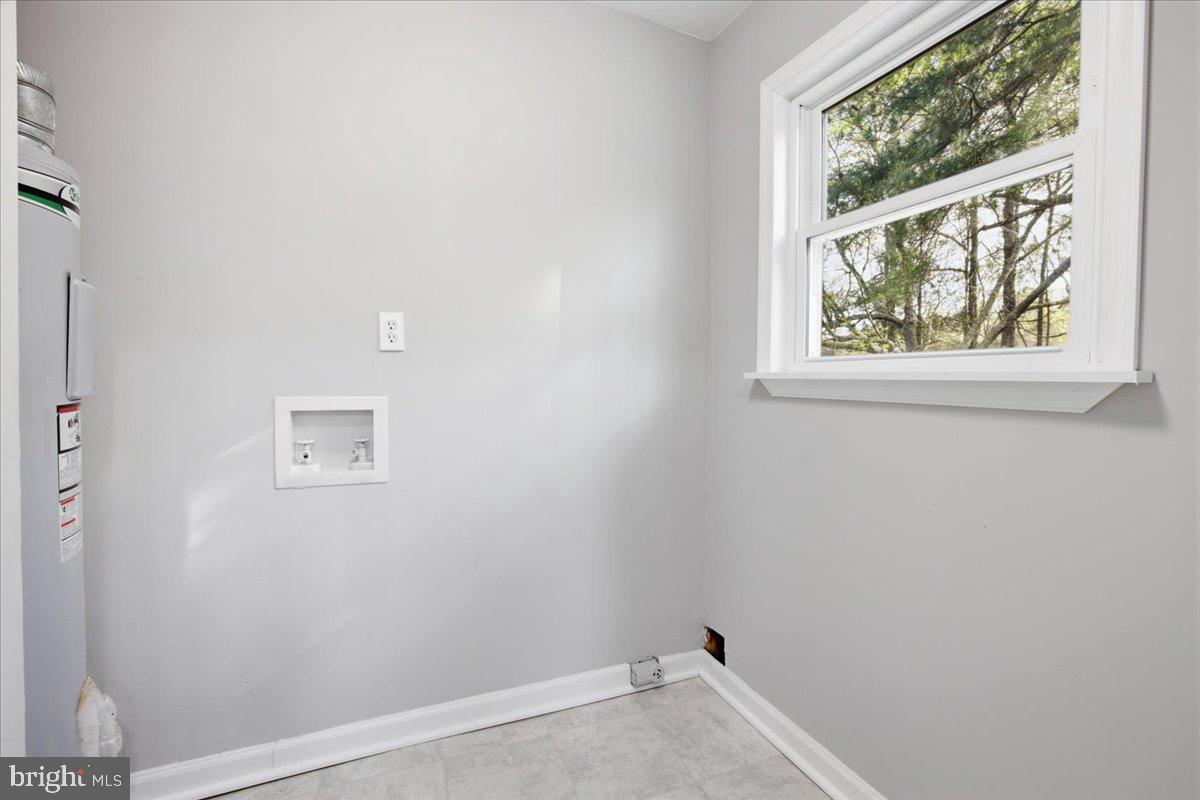 MERRY POINT ESTATES - Residential