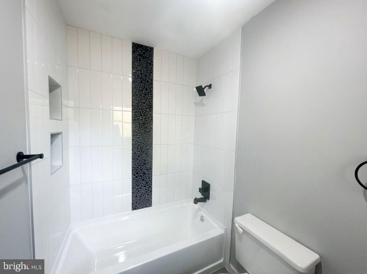 MERRY POINT ESTATES - Residential