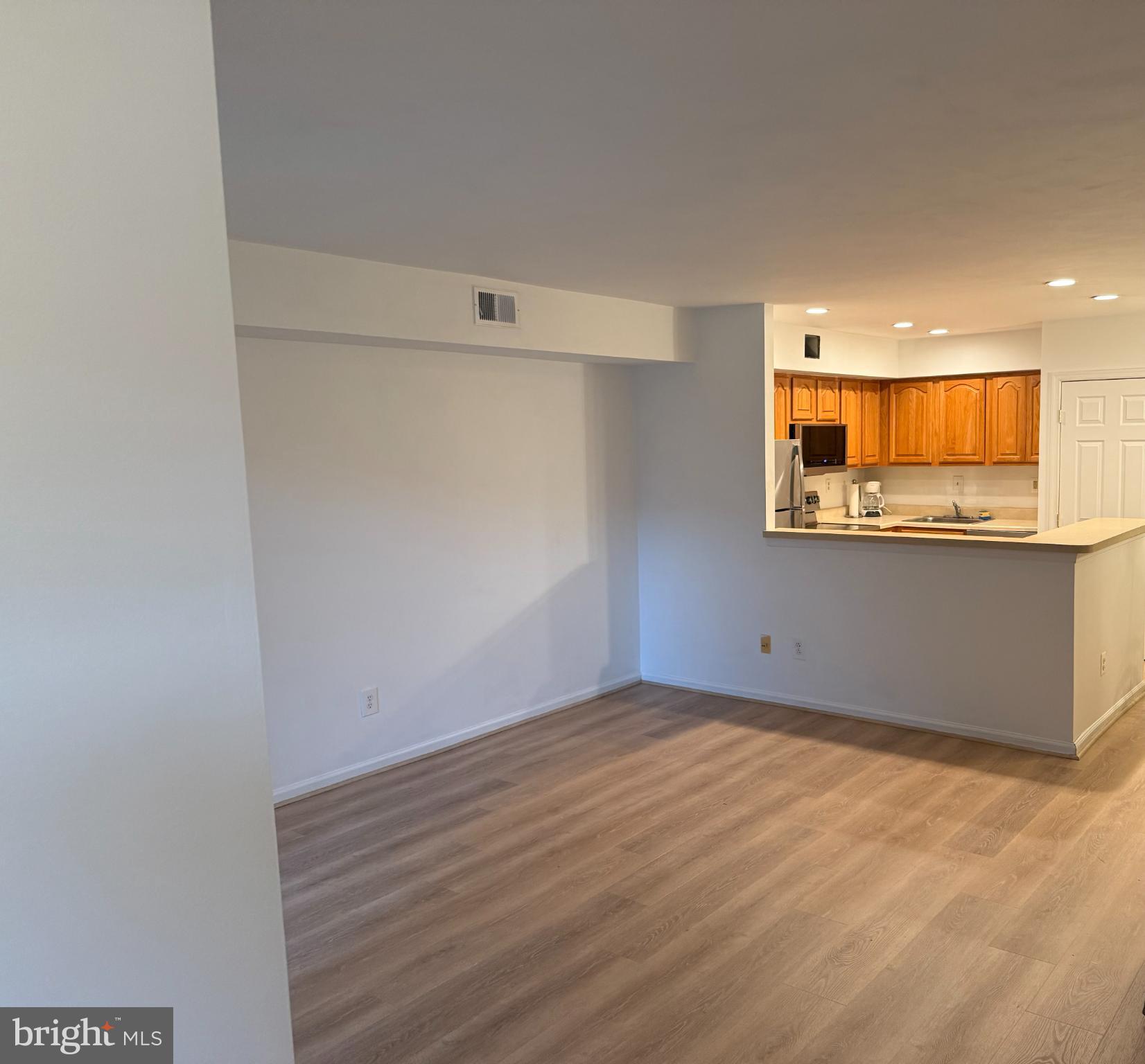 OXFORD OF BLUE BELL - Residential Lease