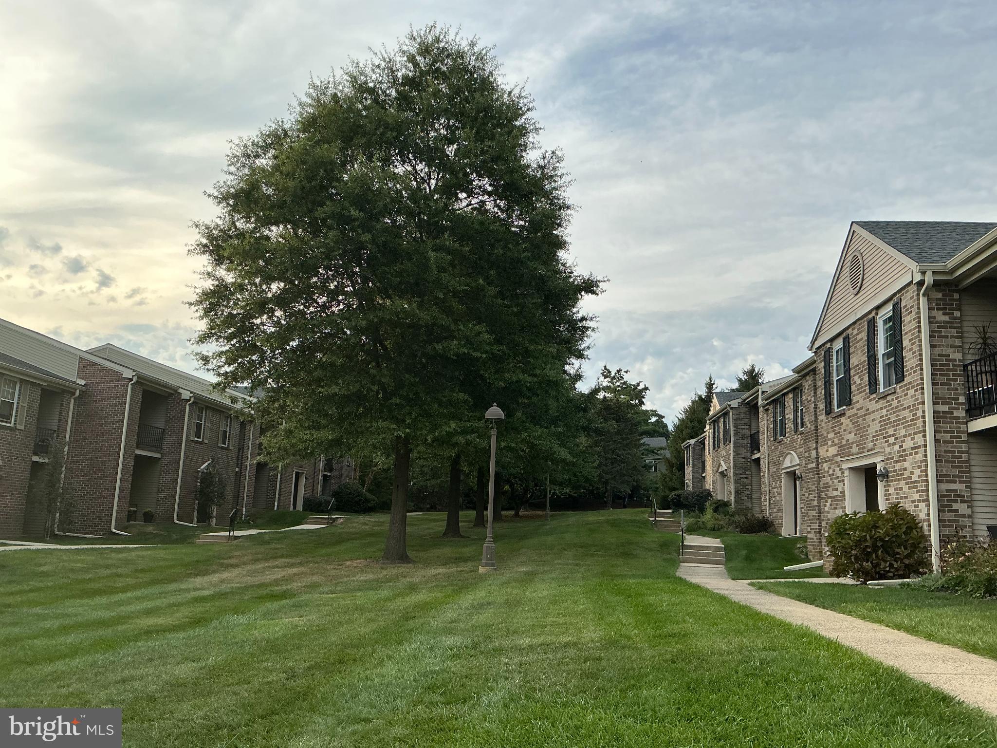 OXFORD OF BLUE BELL - Residential Lease