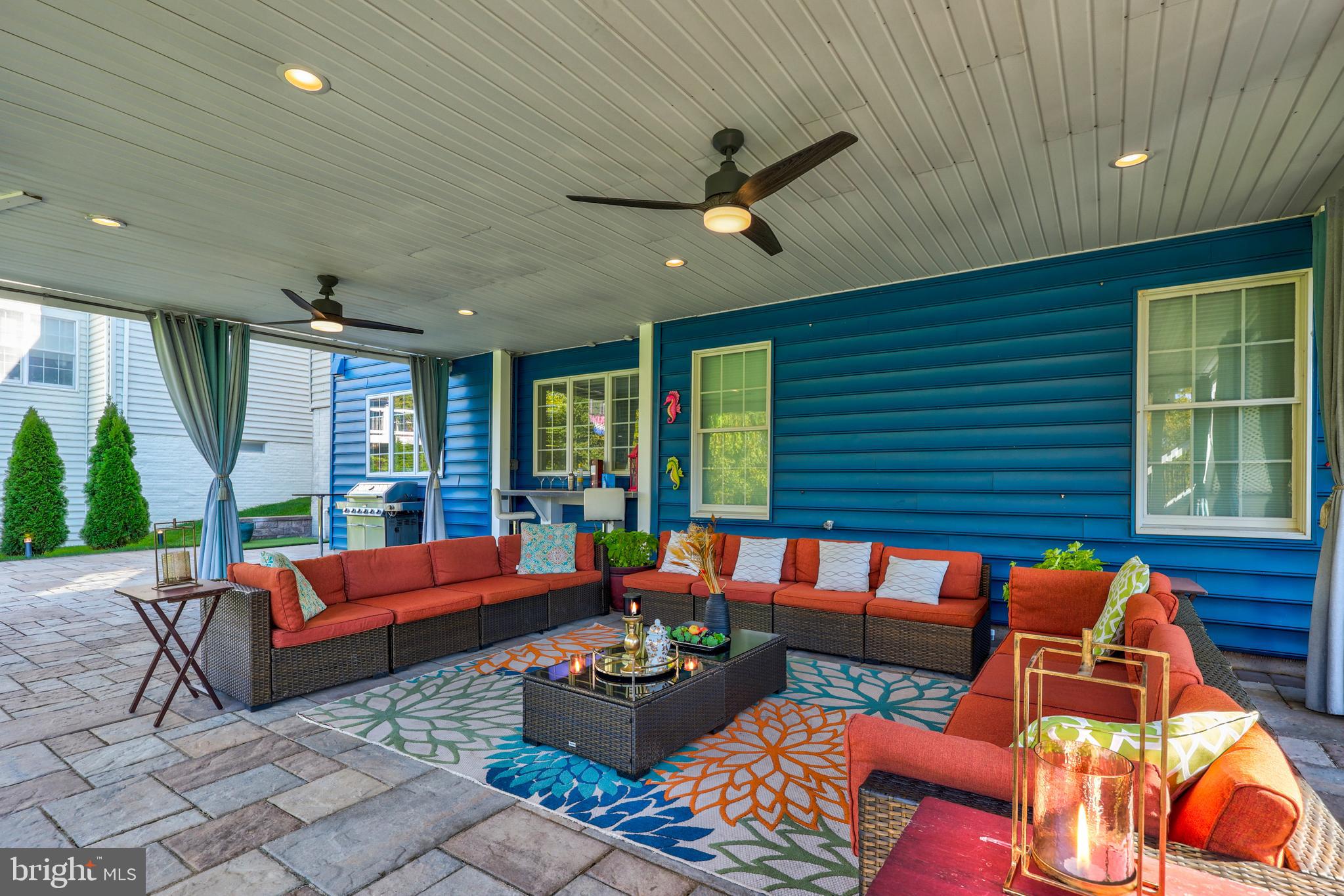 LOUDOUN VALLEY ESTATES 2 - Residential