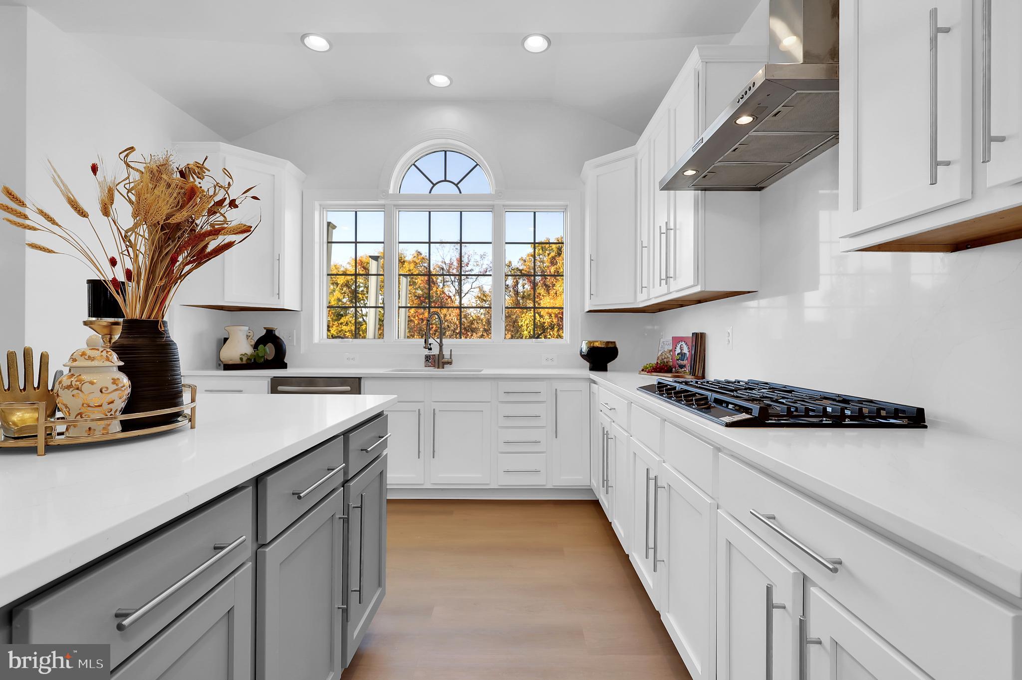 LOUDOUN VALLEY ESTATES 2 - Residential