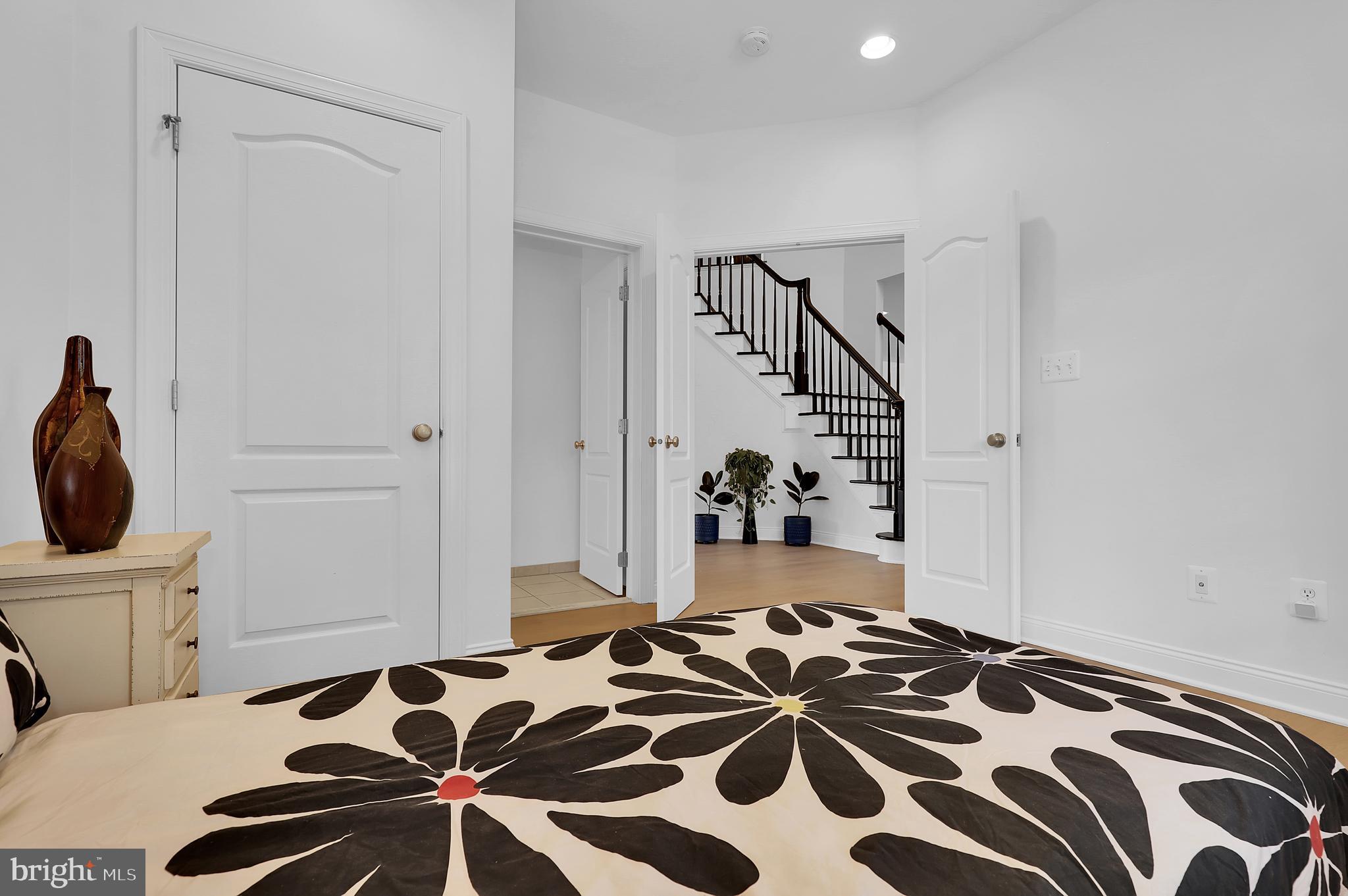 LOUDOUN VALLEY ESTATES 2 - Residential