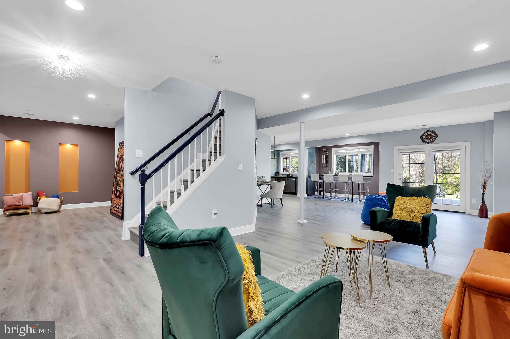 LOUDOUN VALLEY ESTATES 2 - Residential