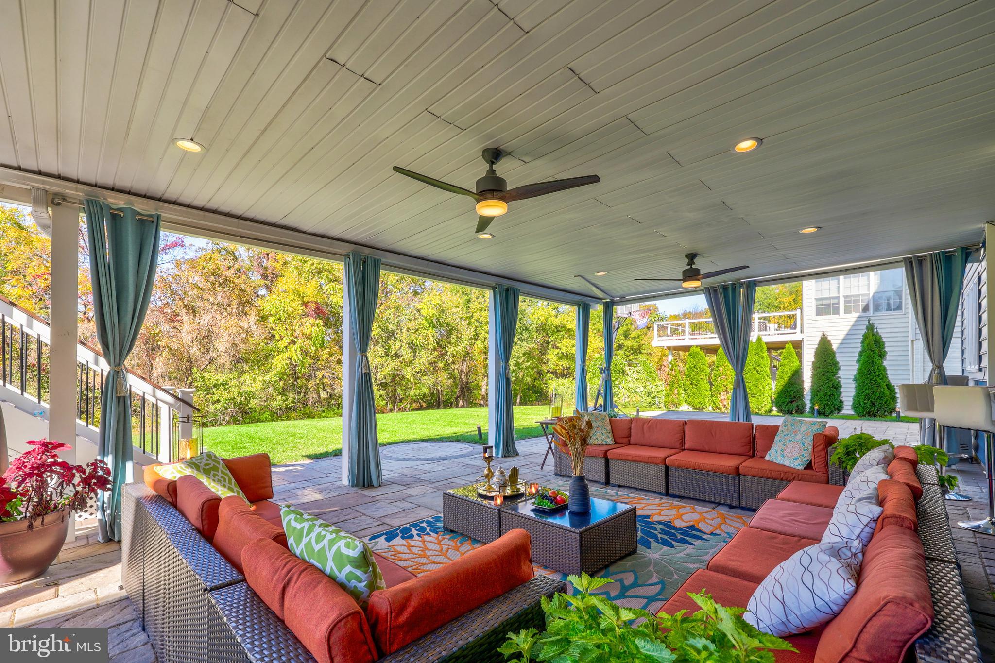 LOUDOUN VALLEY ESTATES 2 - Residential