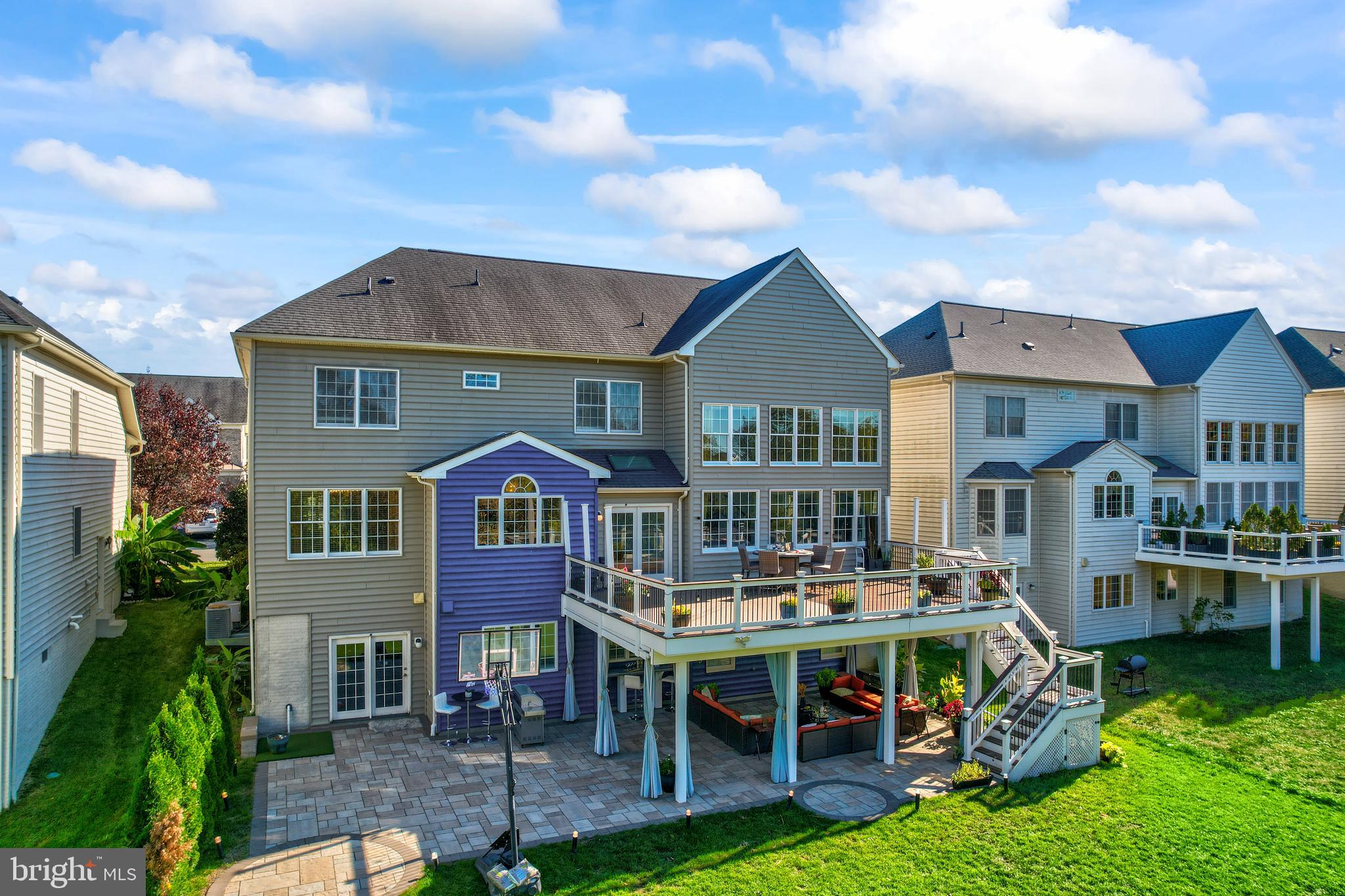 LOUDOUN VALLEY ESTATES 2 - Residential