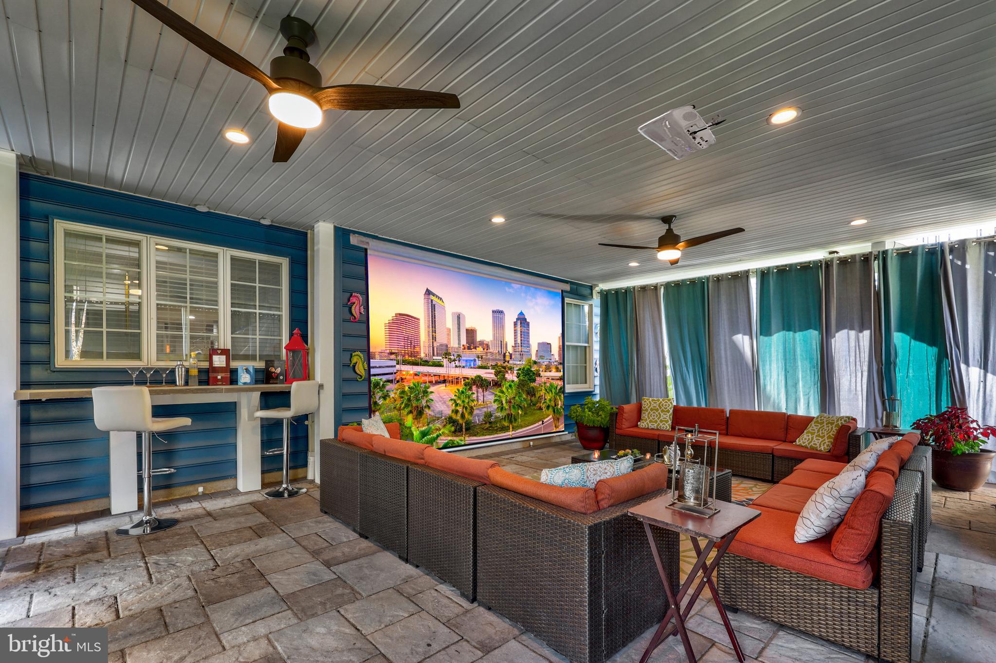 LOUDOUN VALLEY ESTATES 2 - Residential