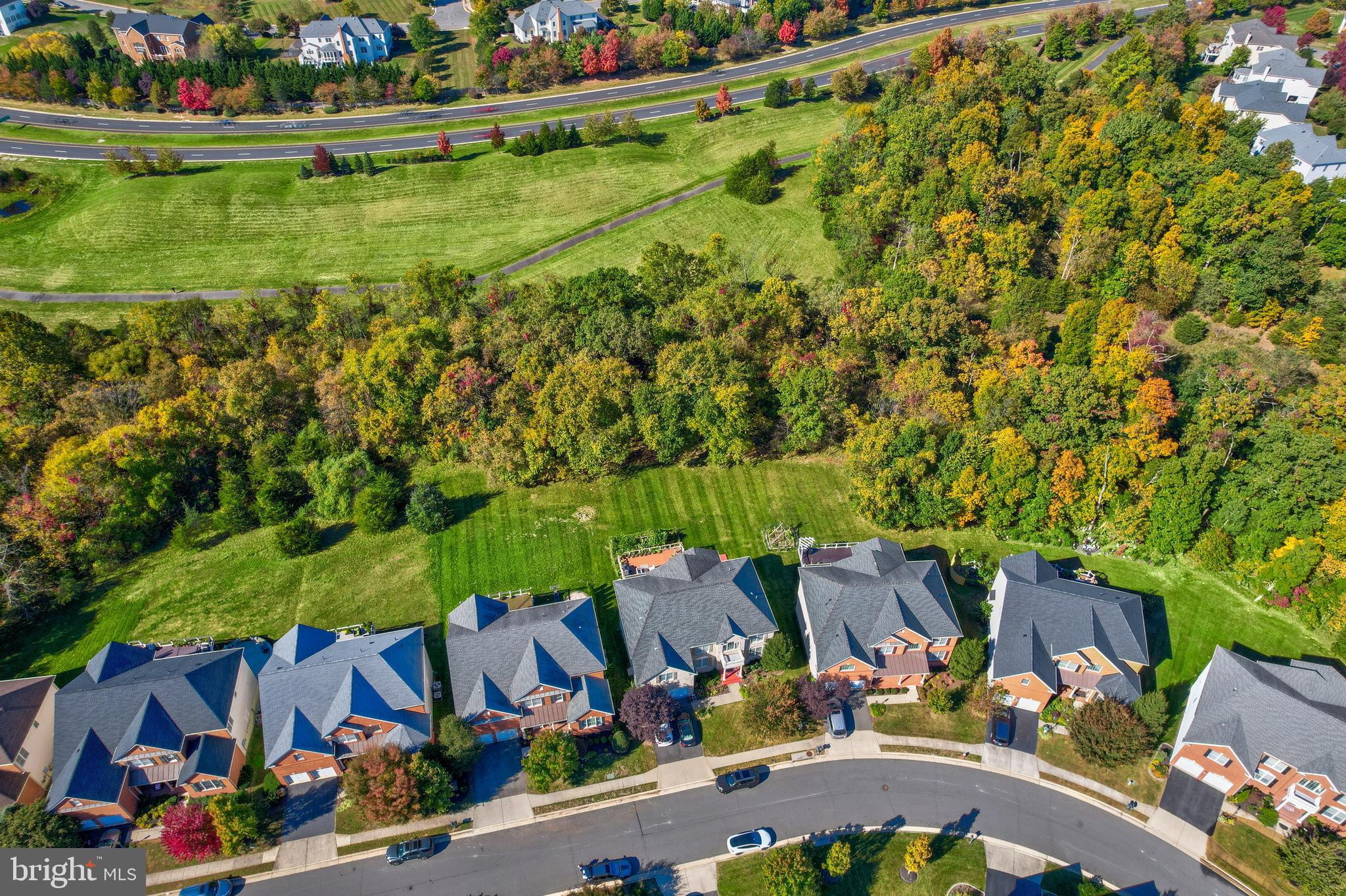 LOUDOUN VALLEY ESTATES 2 - Residential