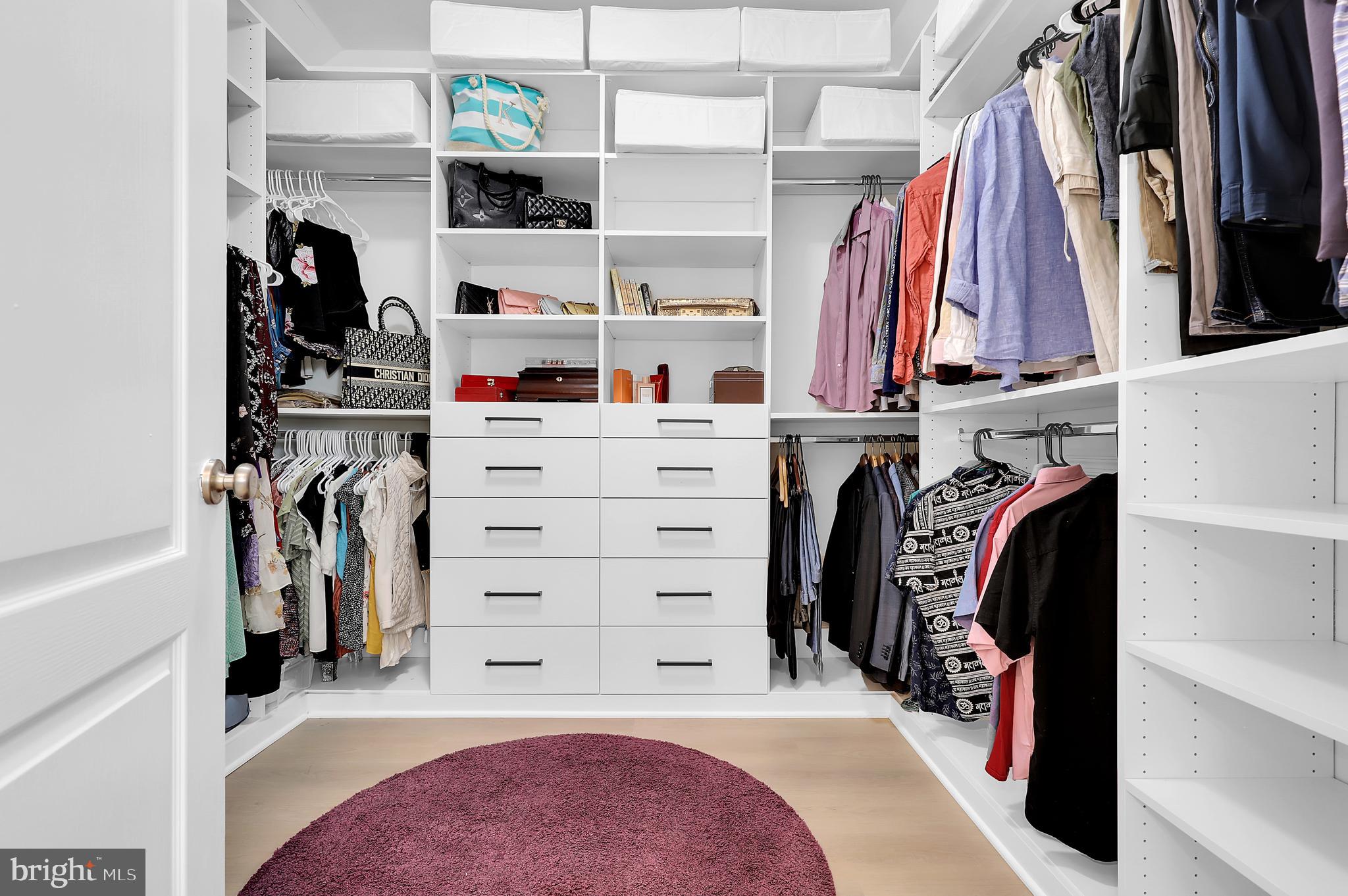 LOUDOUN VALLEY ESTATES 2 - Residential