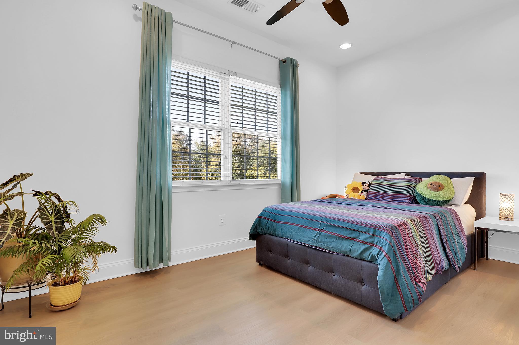 LOUDOUN VALLEY ESTATES 2 - Residential