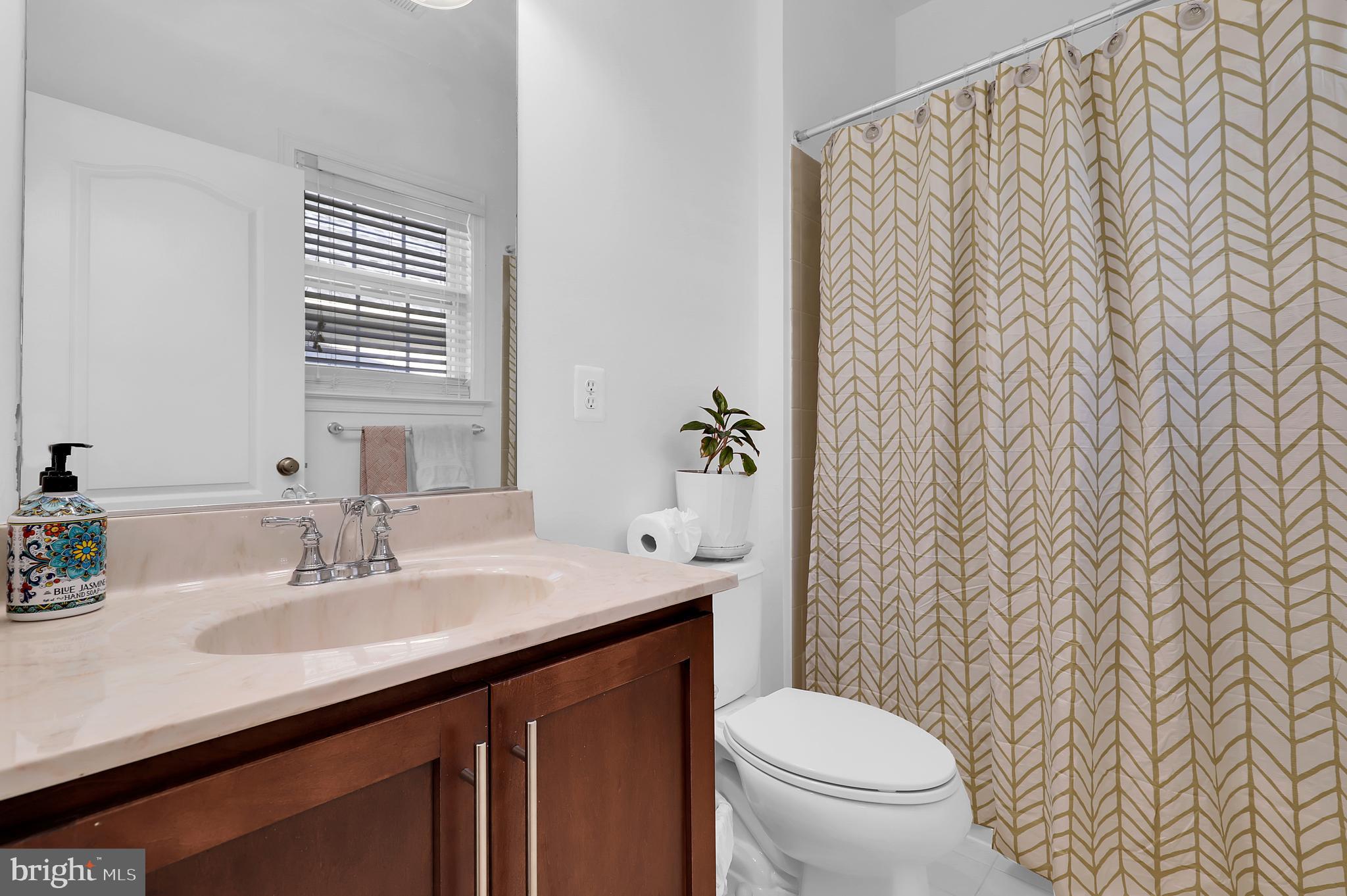 LOUDOUN VALLEY ESTATES 2 - Residential