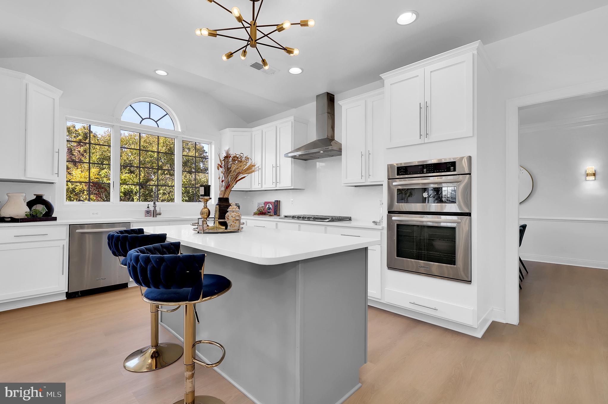 LOUDOUN VALLEY ESTATES 2 - Residential