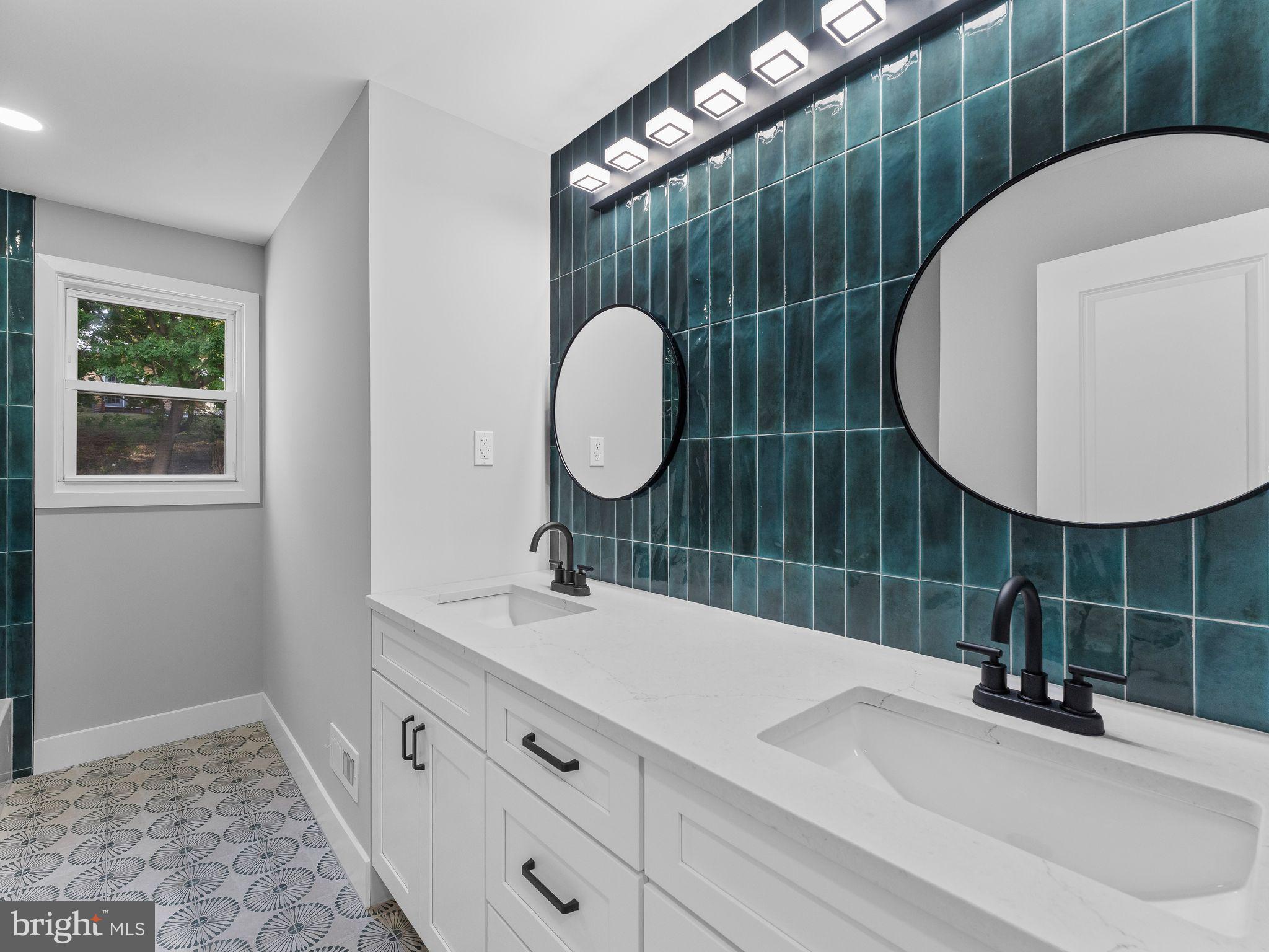 FEASTERVILLE - Residential