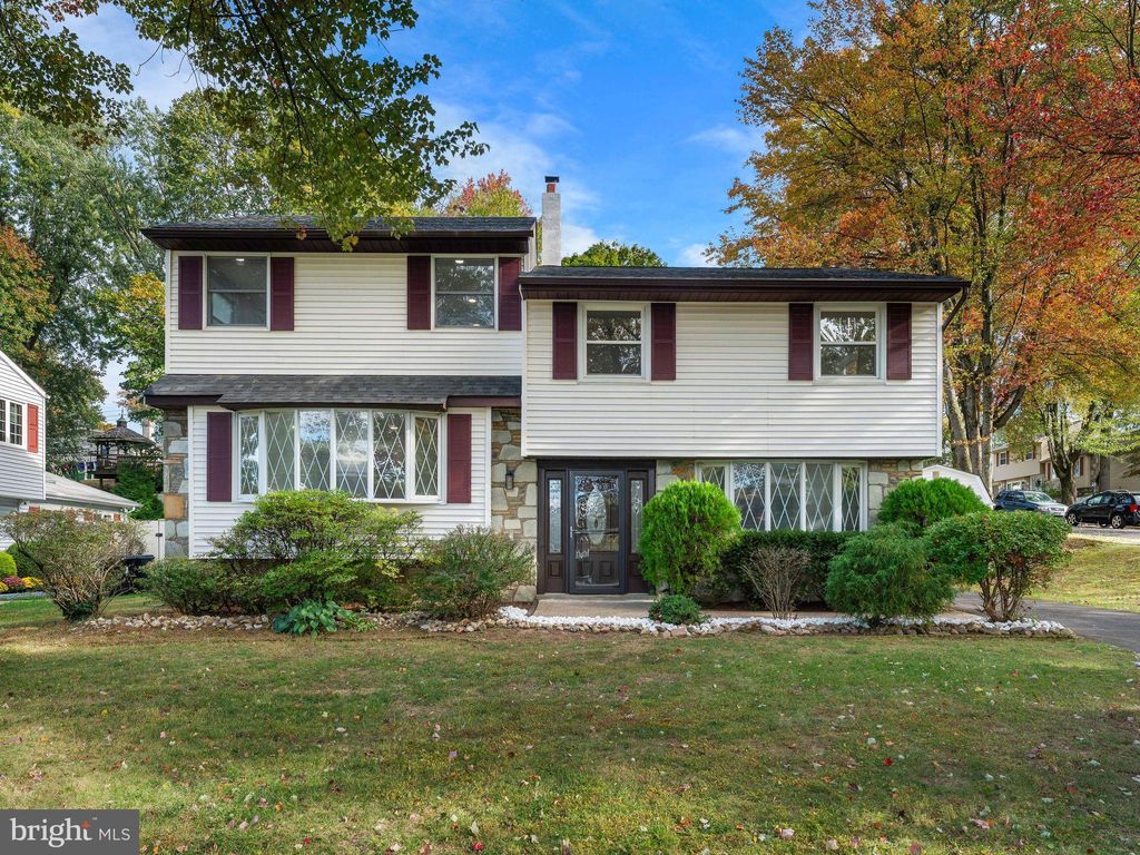 Photo of 803 Fay Drive, FEASTERVILLE TREVOSE, PA 19053 (MLS # PABU2107938)