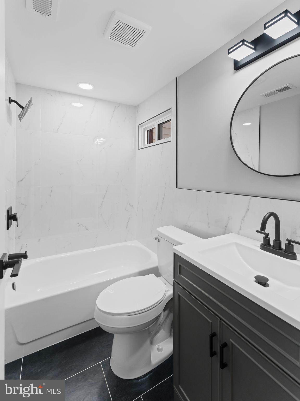 FEASTERVILLE - Residential