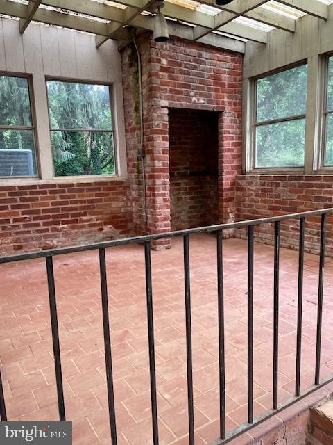 FOXHILLS - Residential