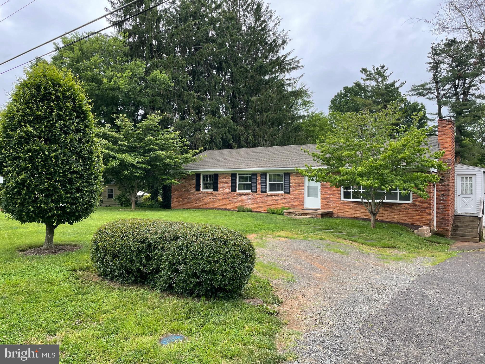 FOXHILLS - Residential