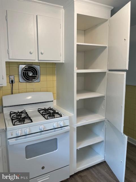 FOXHILLS - Residential