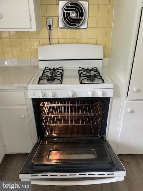 FOXHILLS - Residential