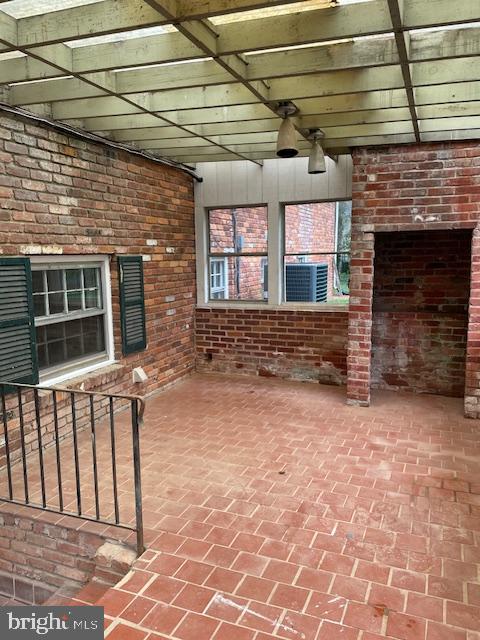 FOXHILLS - Residential