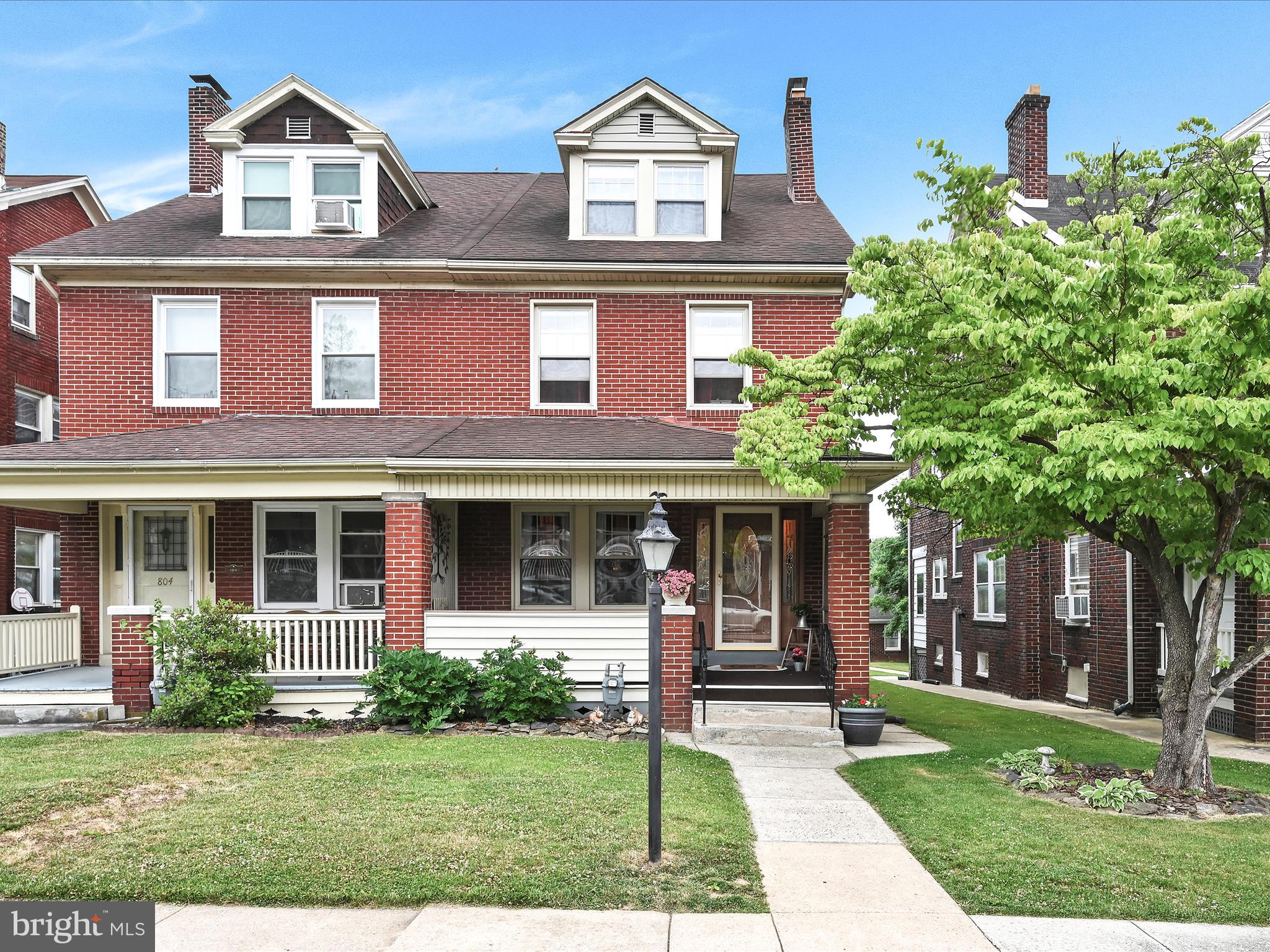 THE AVENUES - Residential