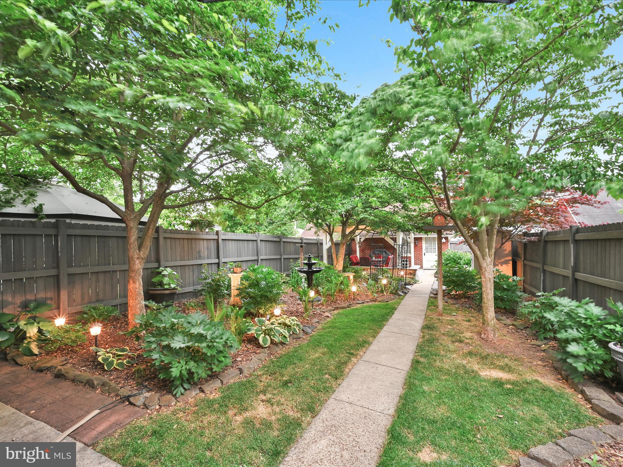 THE AVENUES - Residential