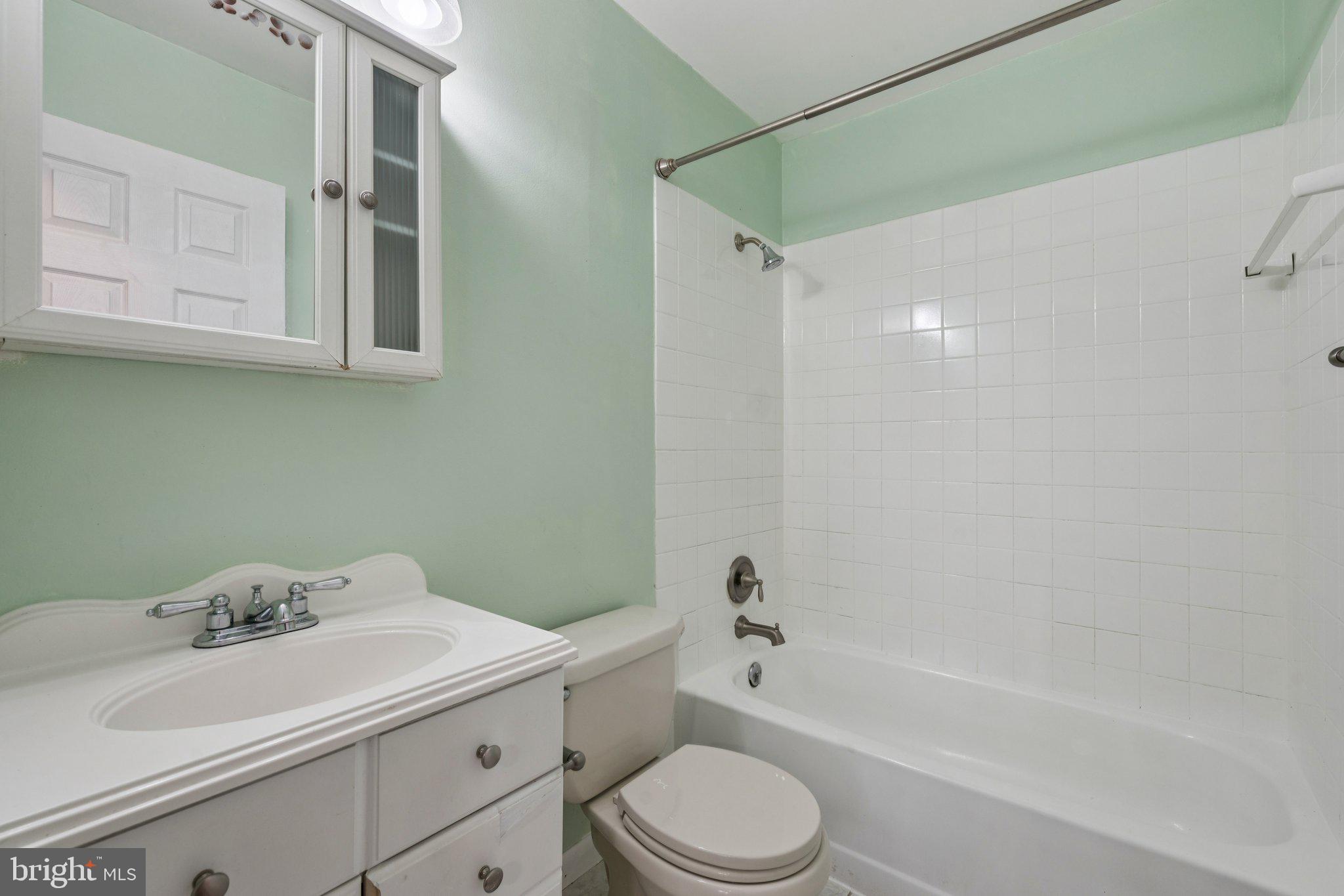 CAPE ST CLAIRE - Residential Lease