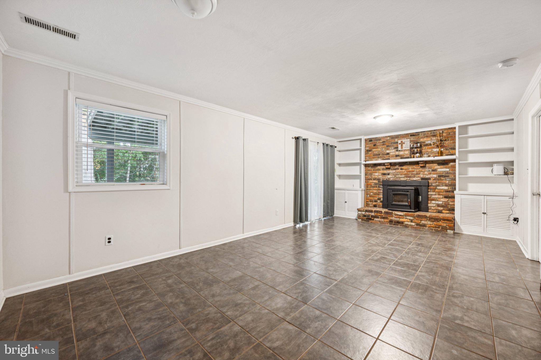 CAPE ST CLAIRE - Residential Lease