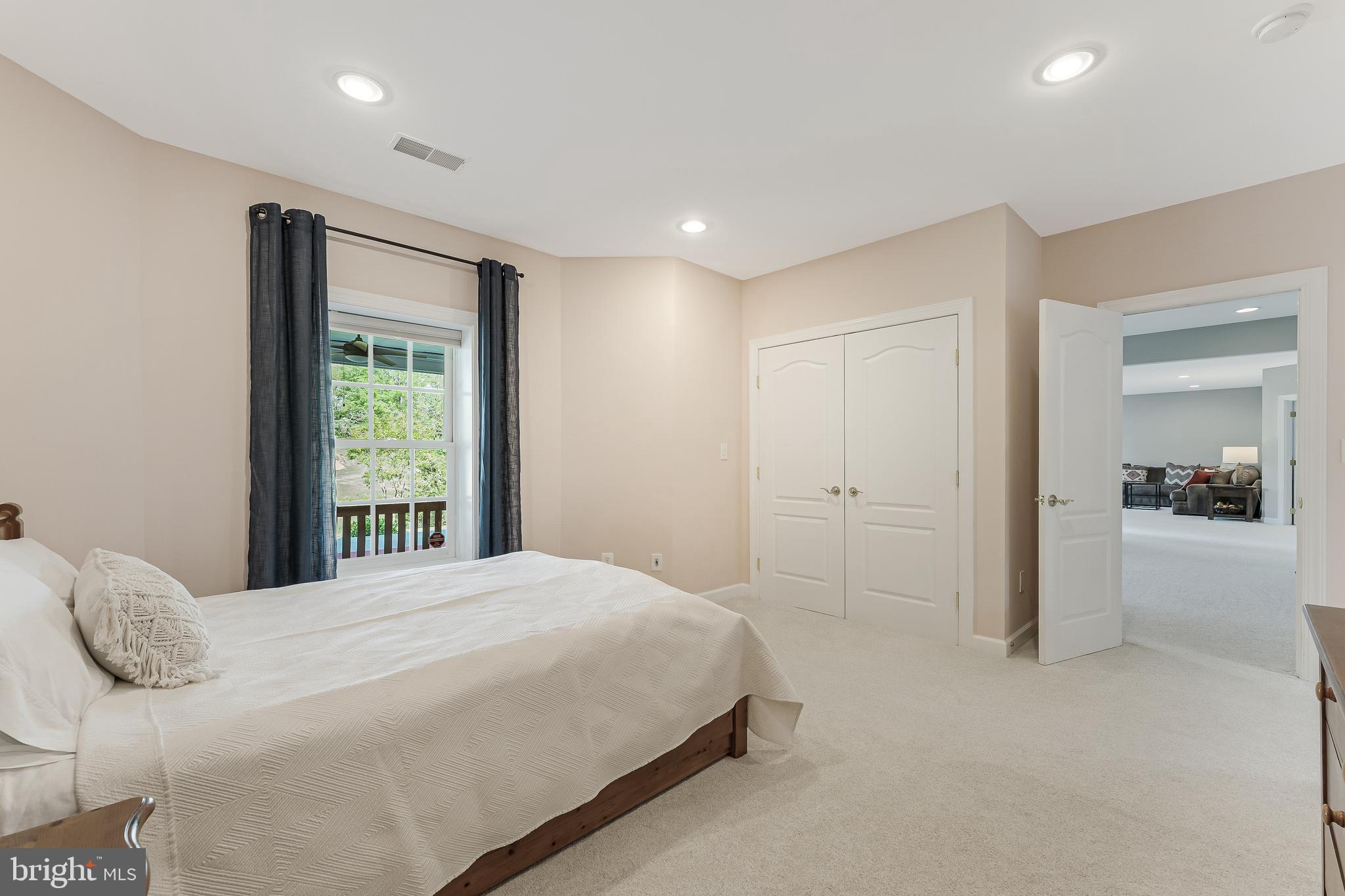 LAKE MANASSAS - Residential