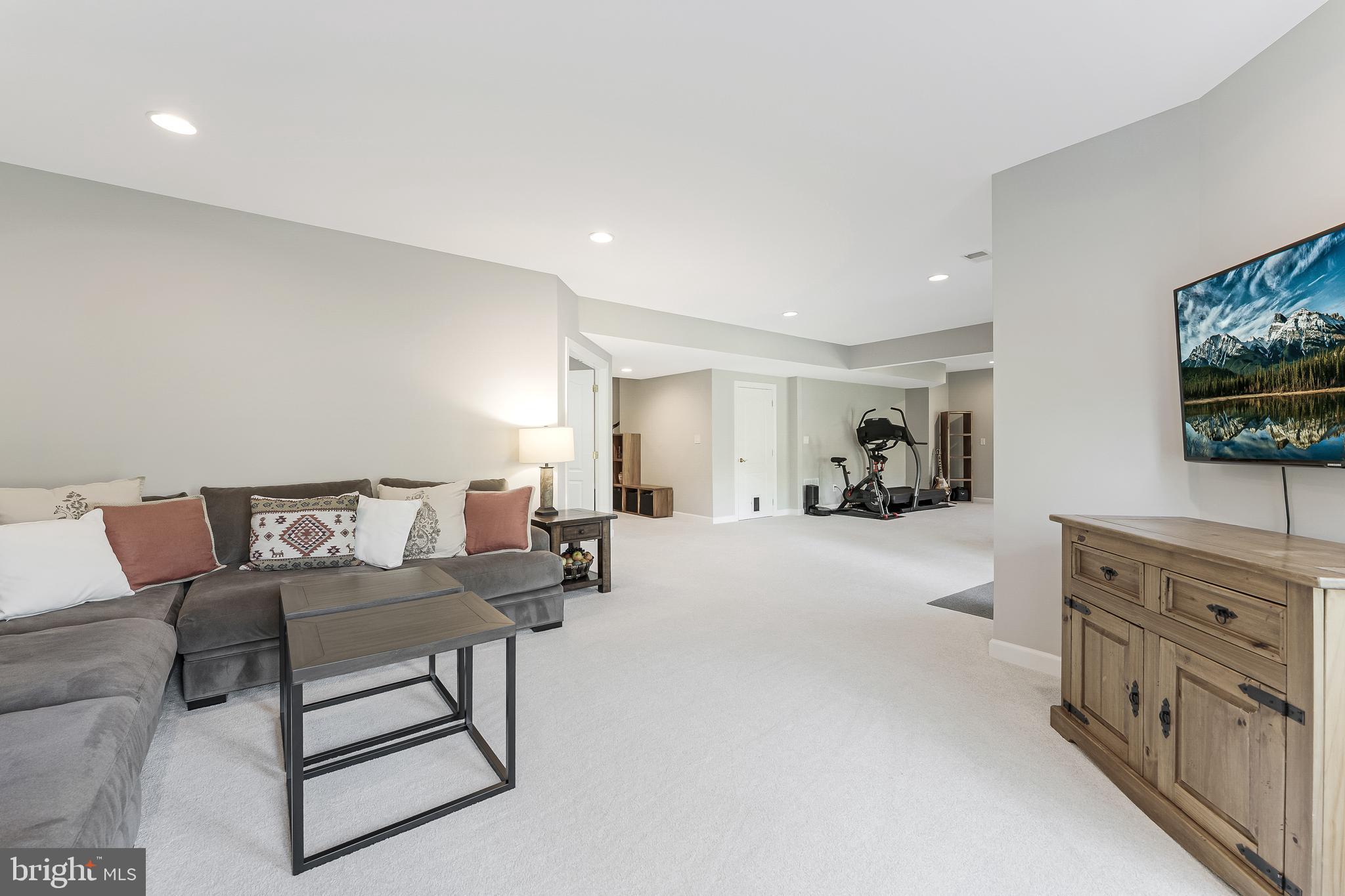 LAKE MANASSAS - Residential