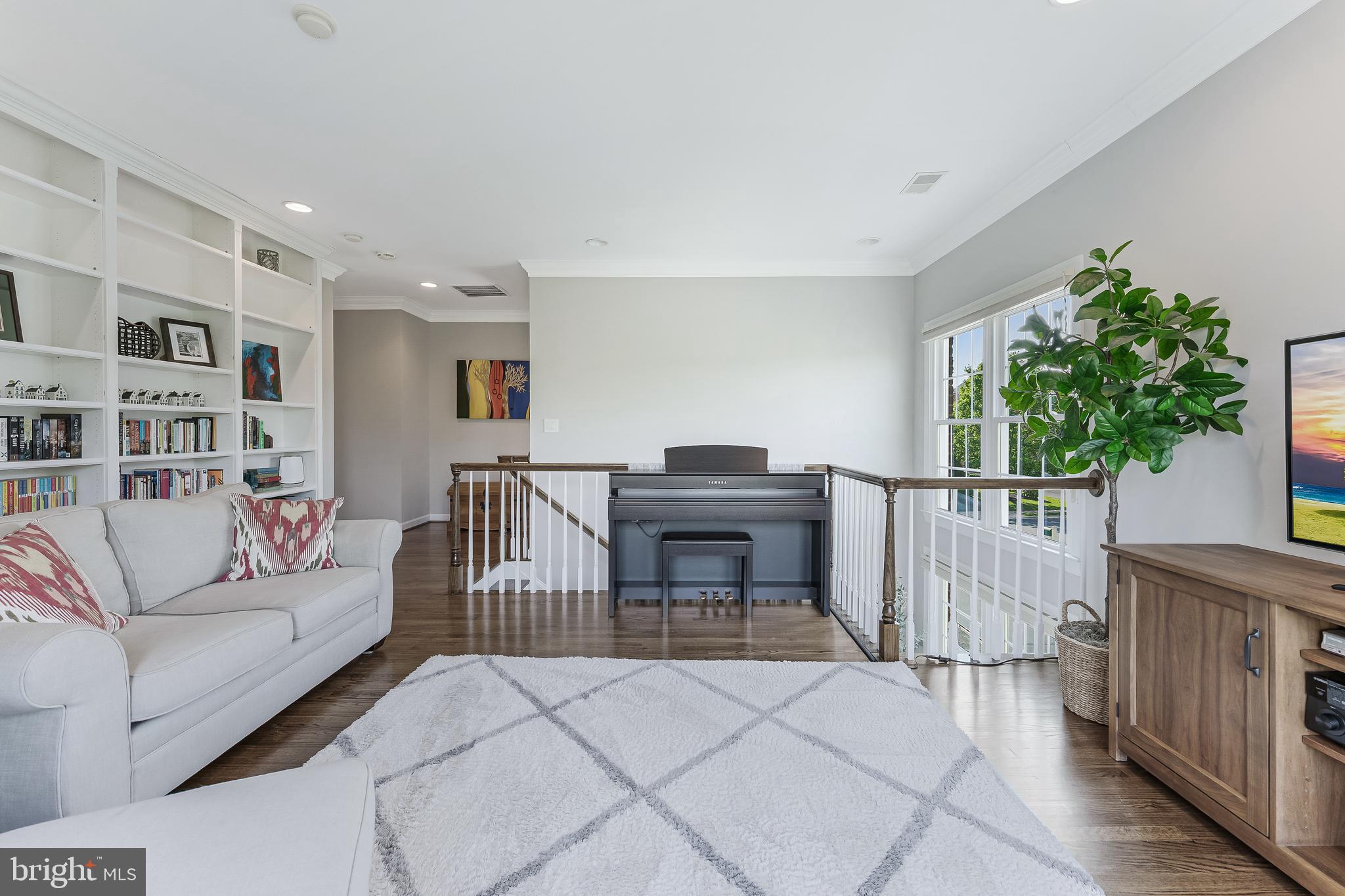 LAKE MANASSAS - Residential