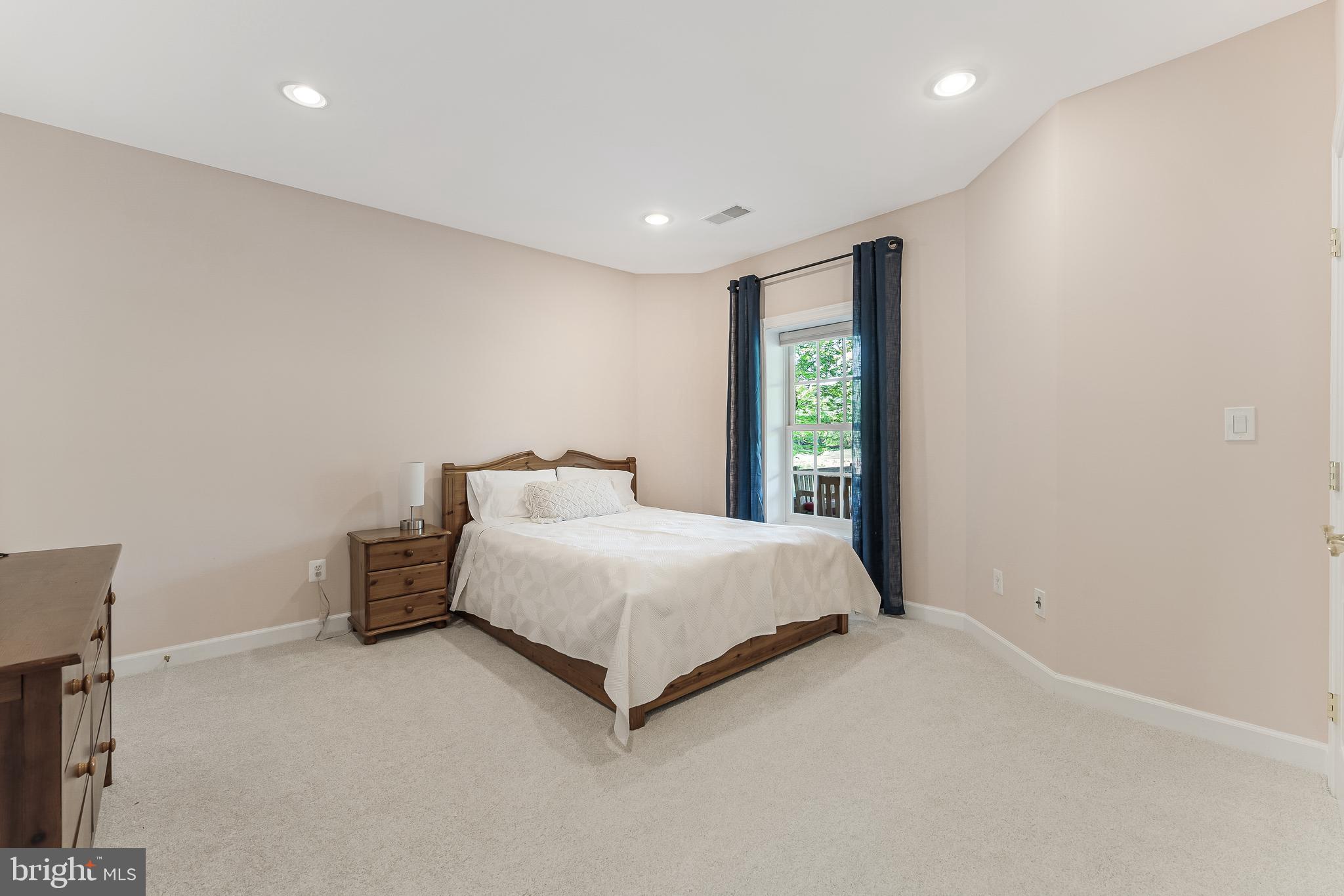 LAKE MANASSAS - Residential