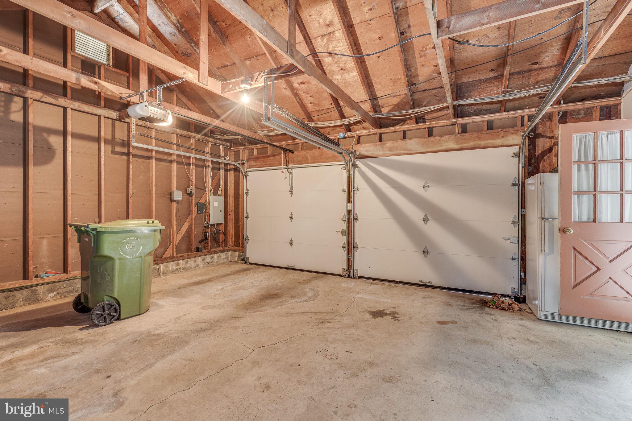 FOX HOLLOW - Residential