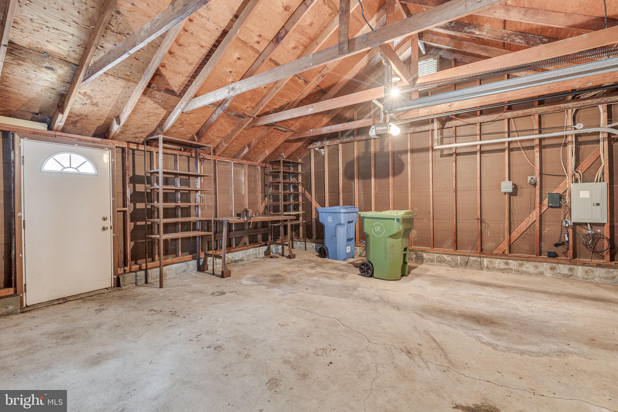 FOX HOLLOW - Residential