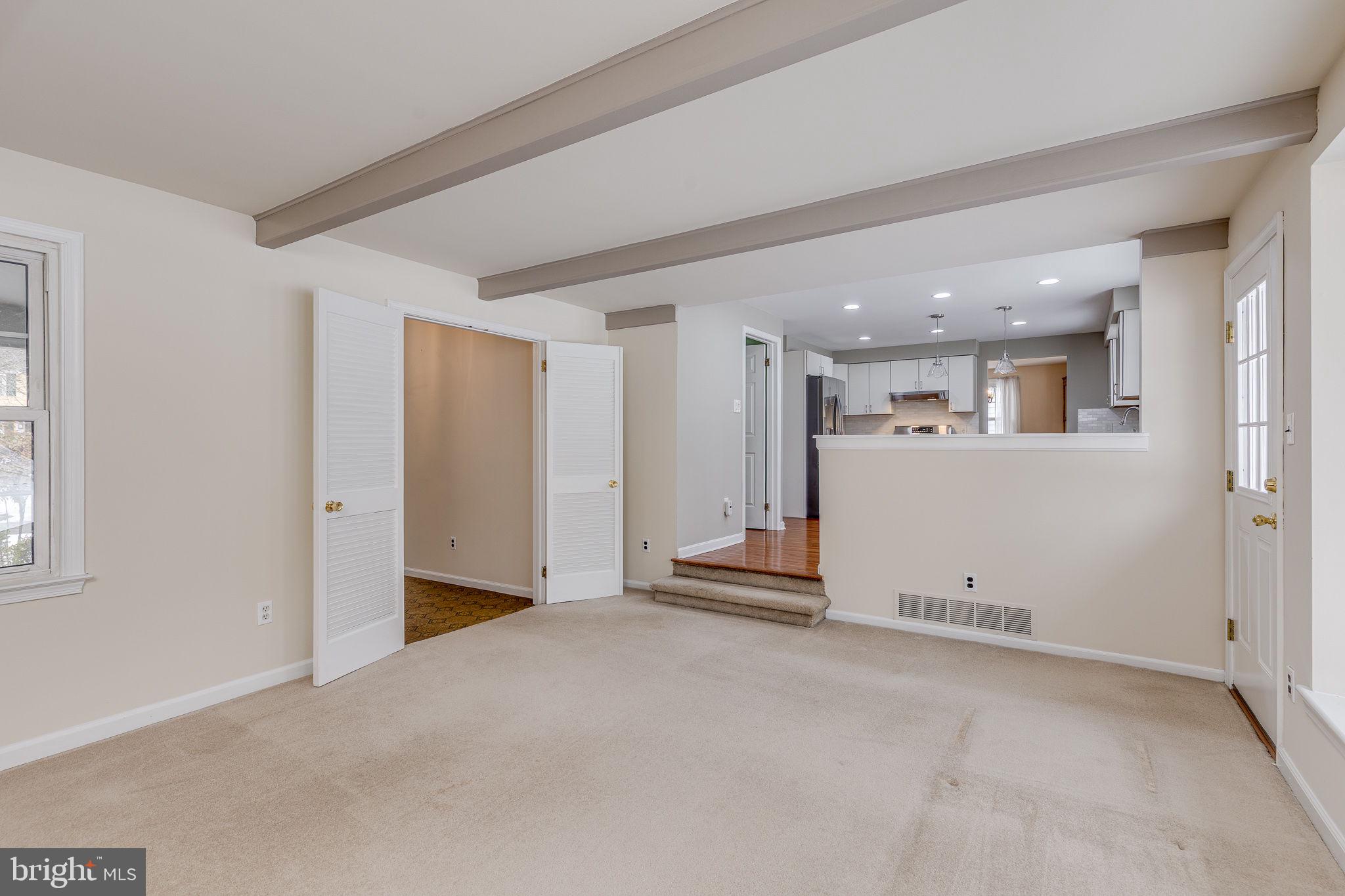 FOX HOLLOW - Residential