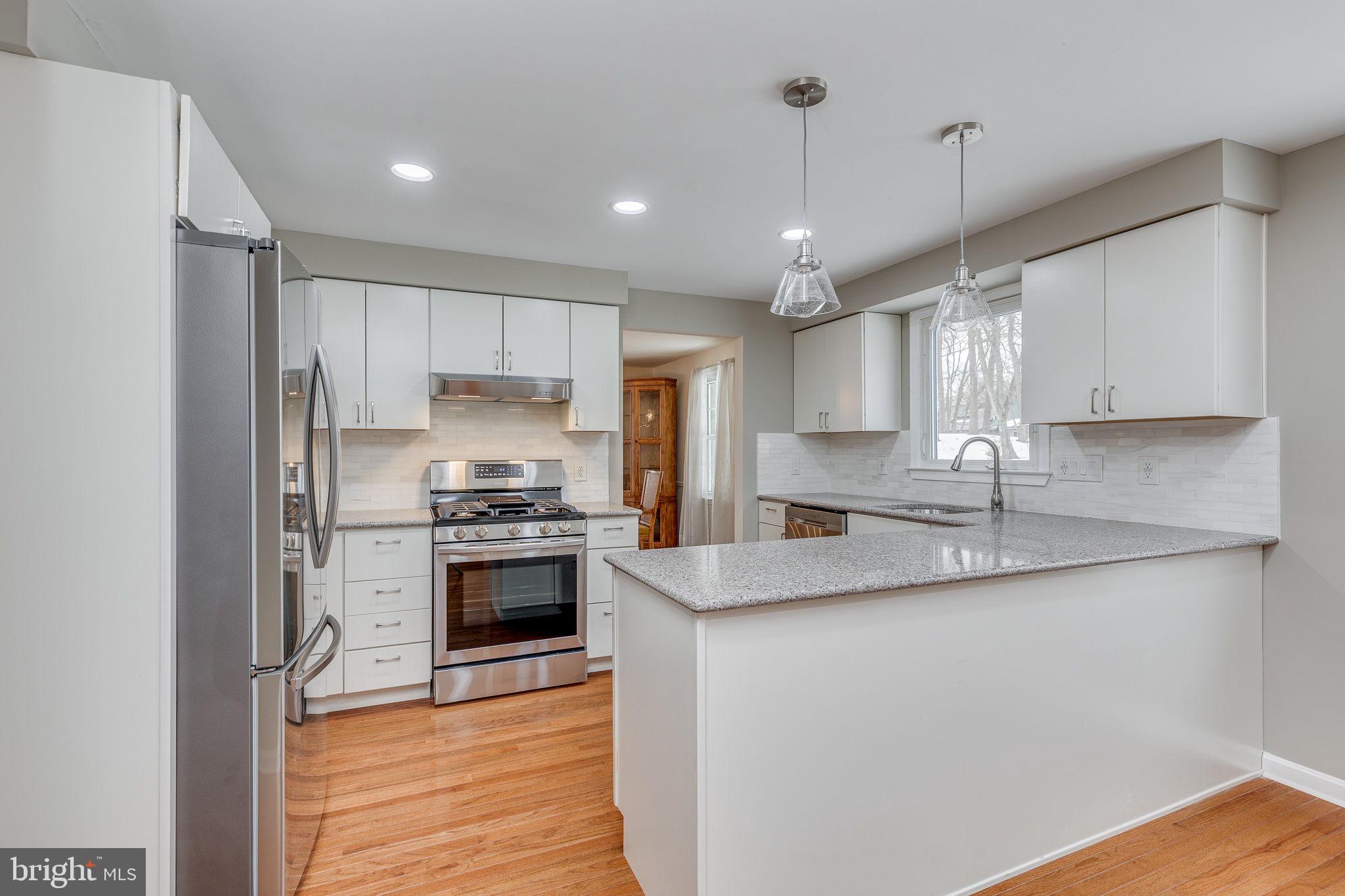 FOX HOLLOW - Residential