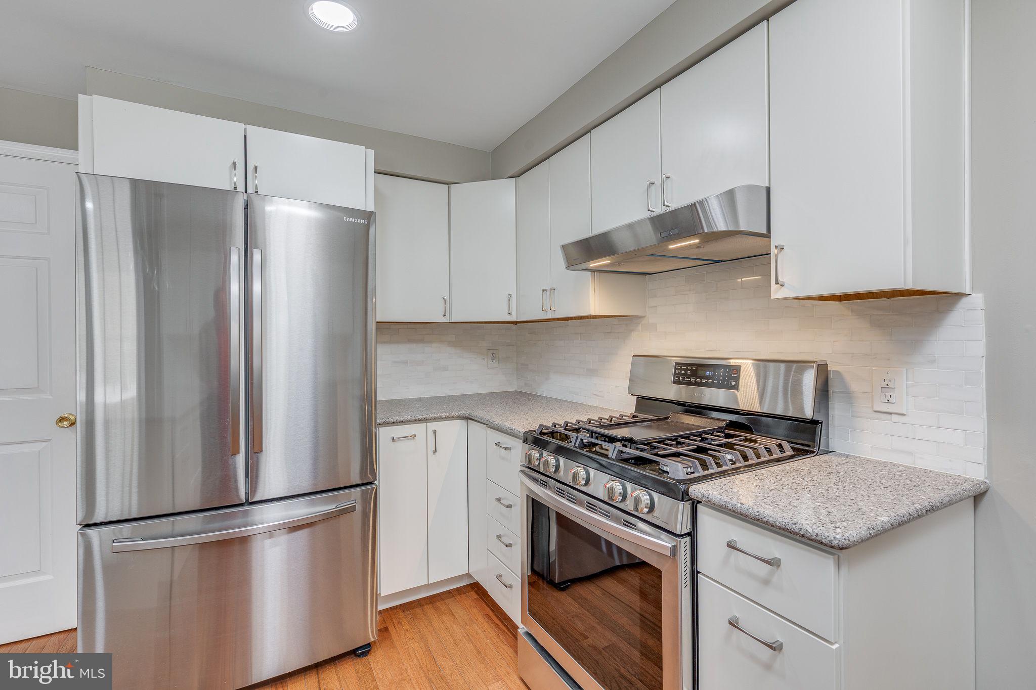 FOX HOLLOW - Residential