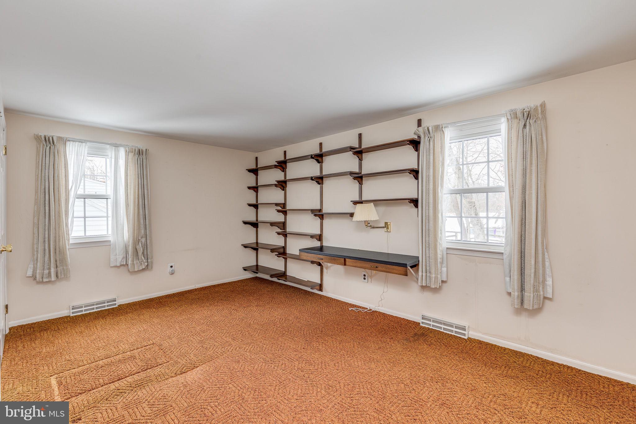 FOX HOLLOW - Residential